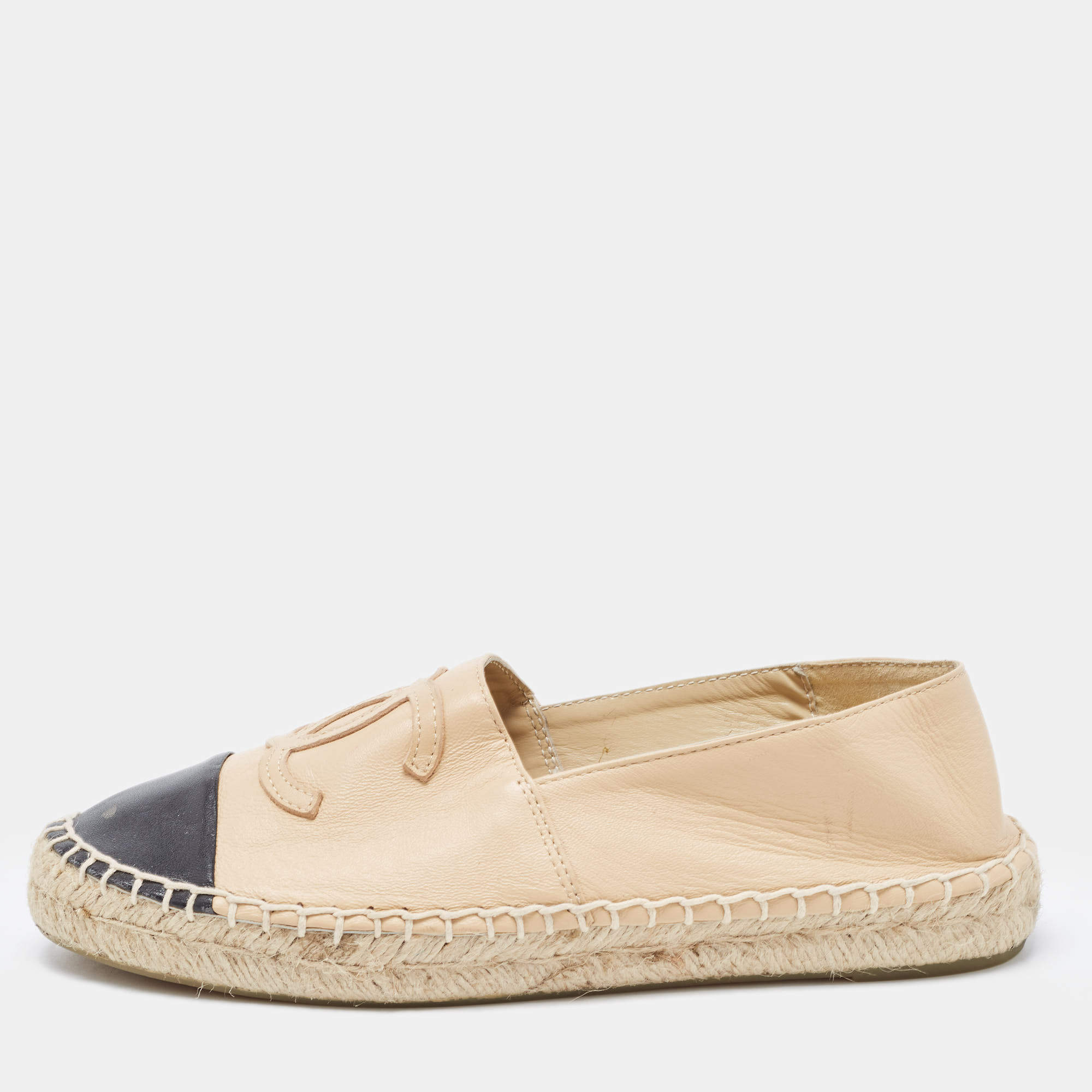 Chanel Beige/Black Leather CC Espadrille Flats Size 36