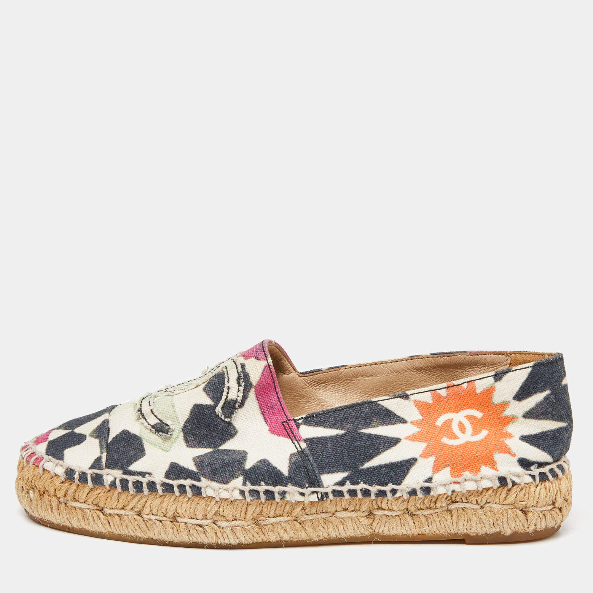 Pre Owned Chanel Multicolor Printed Canvas CC Espadrille Flats Size 35