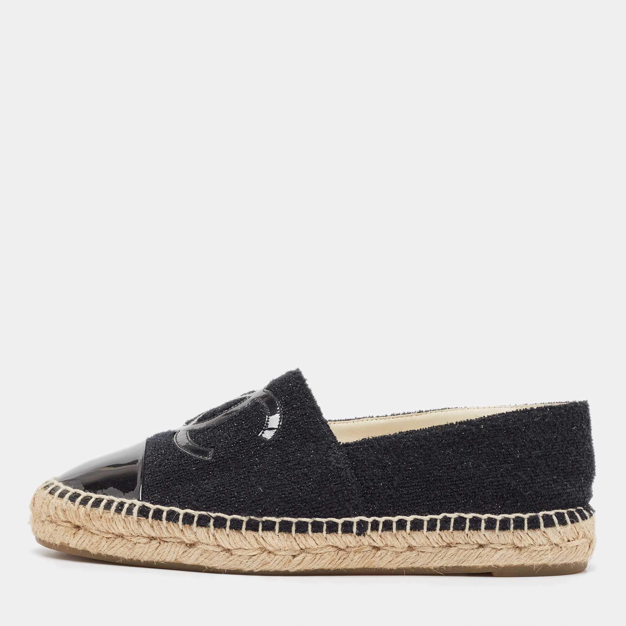 Pre Owned Chanel Black Fabric and Patent CC Espadrille Flats Size 38