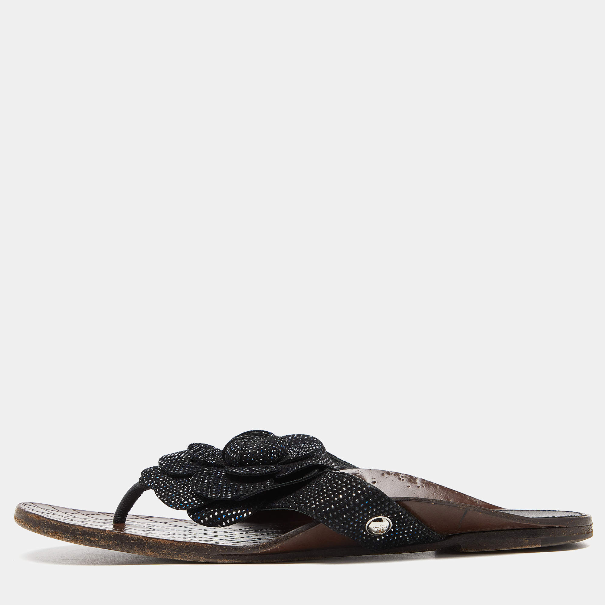Pre Owned Chanel Black Metallic Suede Camellia Thong Sandals Size 35