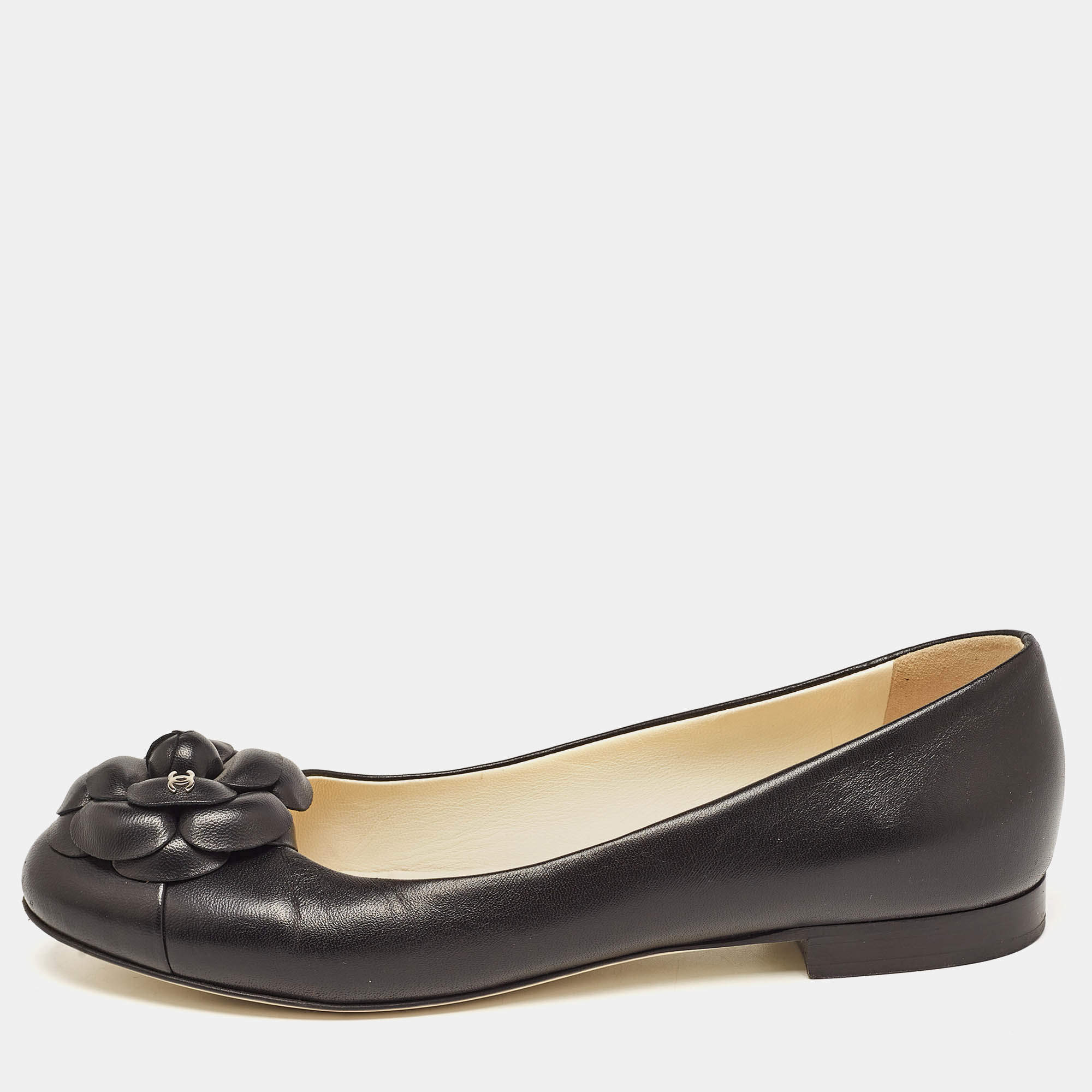 Pre Owned Chanel Black Leather Camelia Ballet Flats Size 39.5