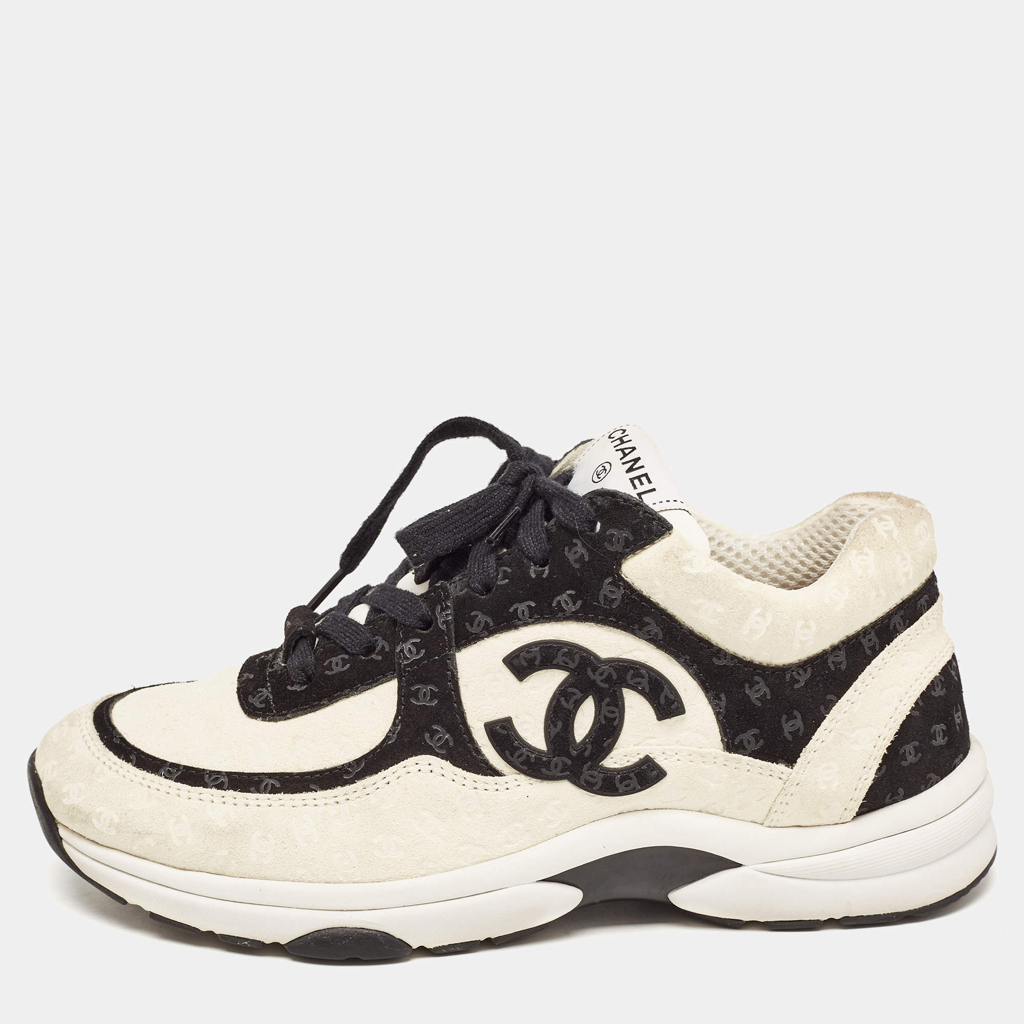 Chanel Cream/Black Suede CC Low Top Sneakers Size 39