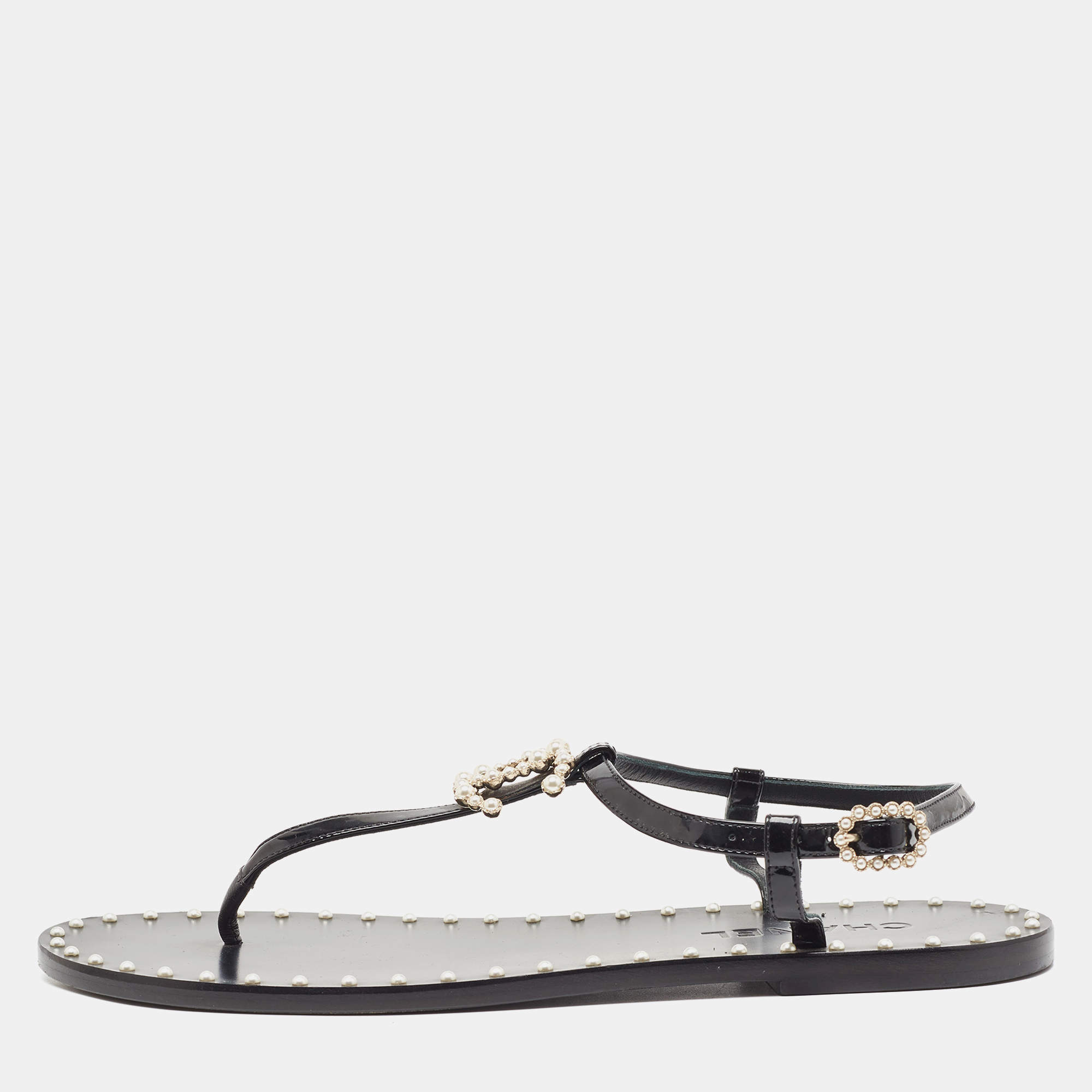 Pre Owned Chanel Black Patent and Leather CC Pearl Embellished Flat Thong Sandals Size 39.5