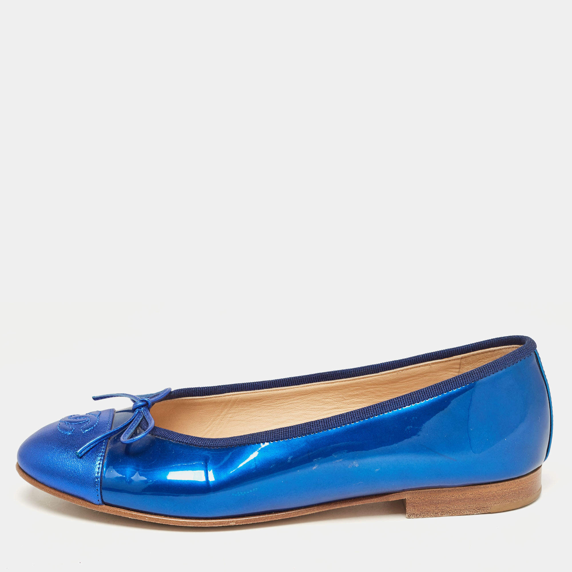 Chanel Blue Patent and Leather CC Cap Toe Bow Ballet Flats Size 38