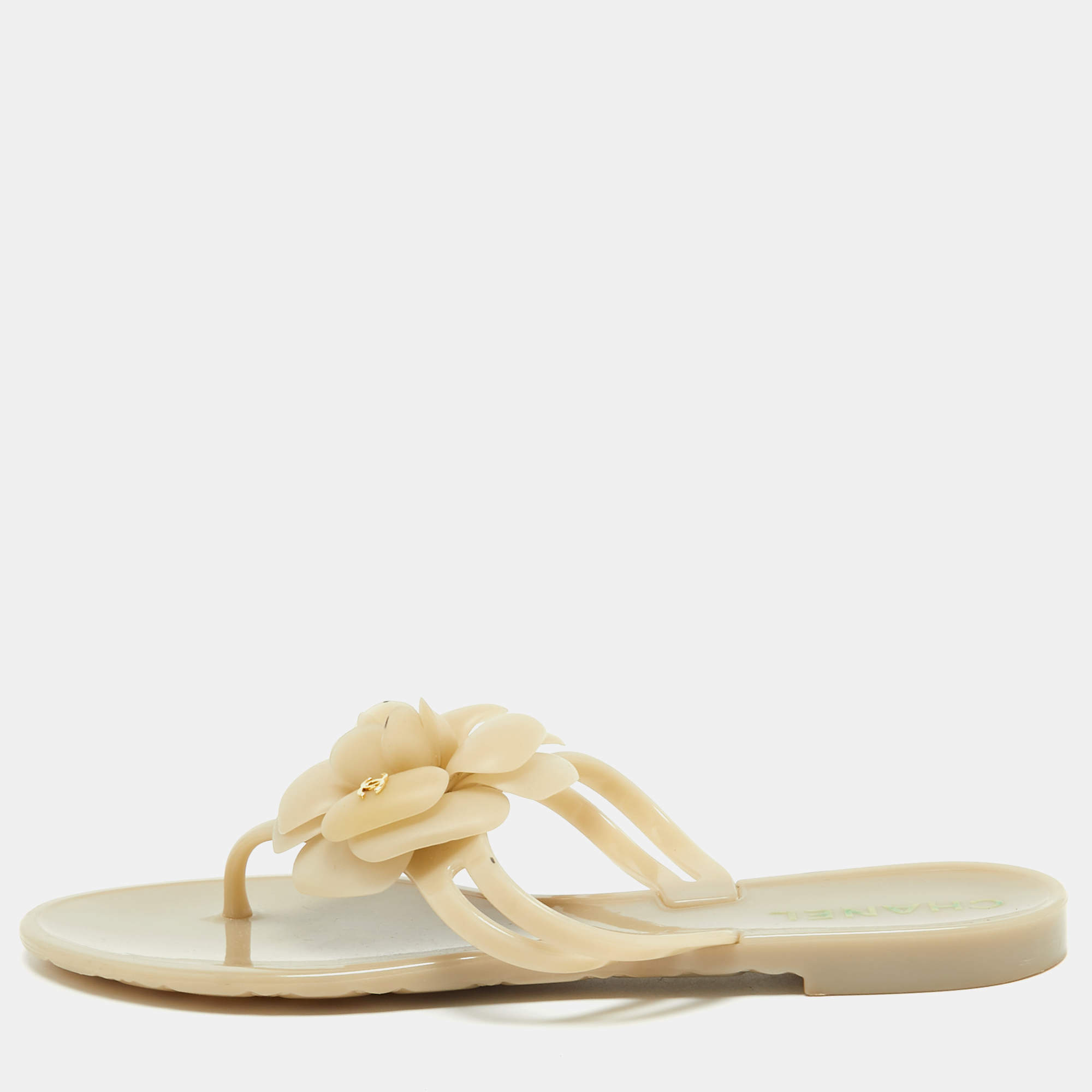 Pre Owned Chanel Beige Rubber CC Camelia Thong Flats Size 36