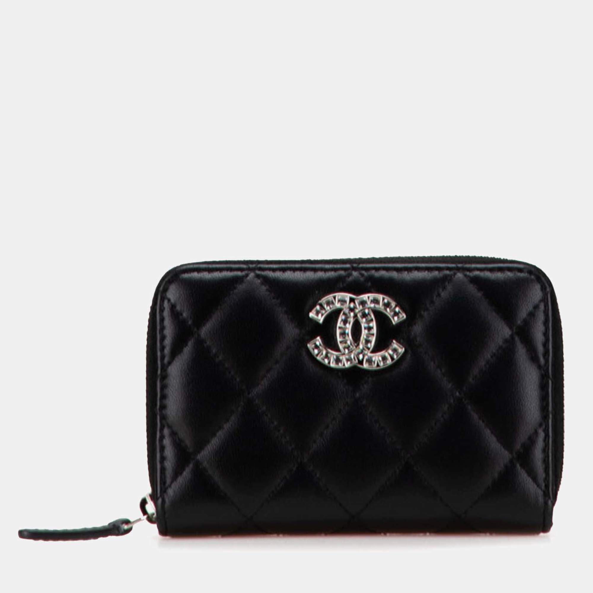 Pre Owned Chanel Black Quilted Lambskin CC Crystal Coin Pouch