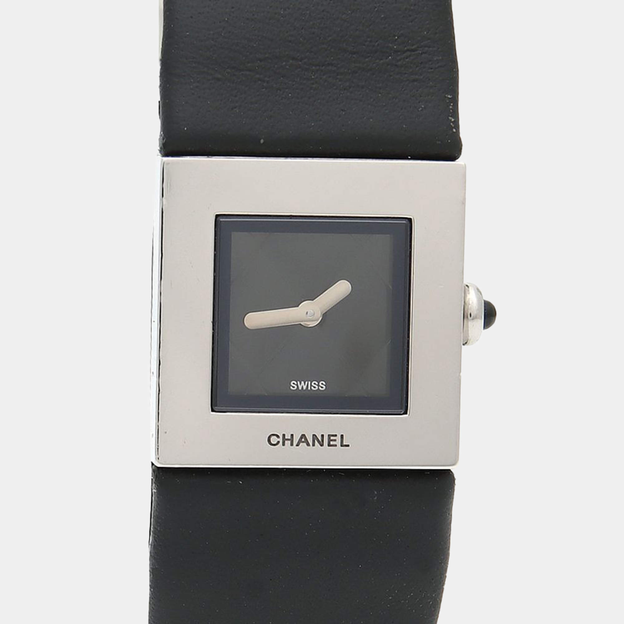 مملوكة مسبقًا Chanel Matelasse Quartz Black Stainless Steel Women's Wristwatch 19 mm