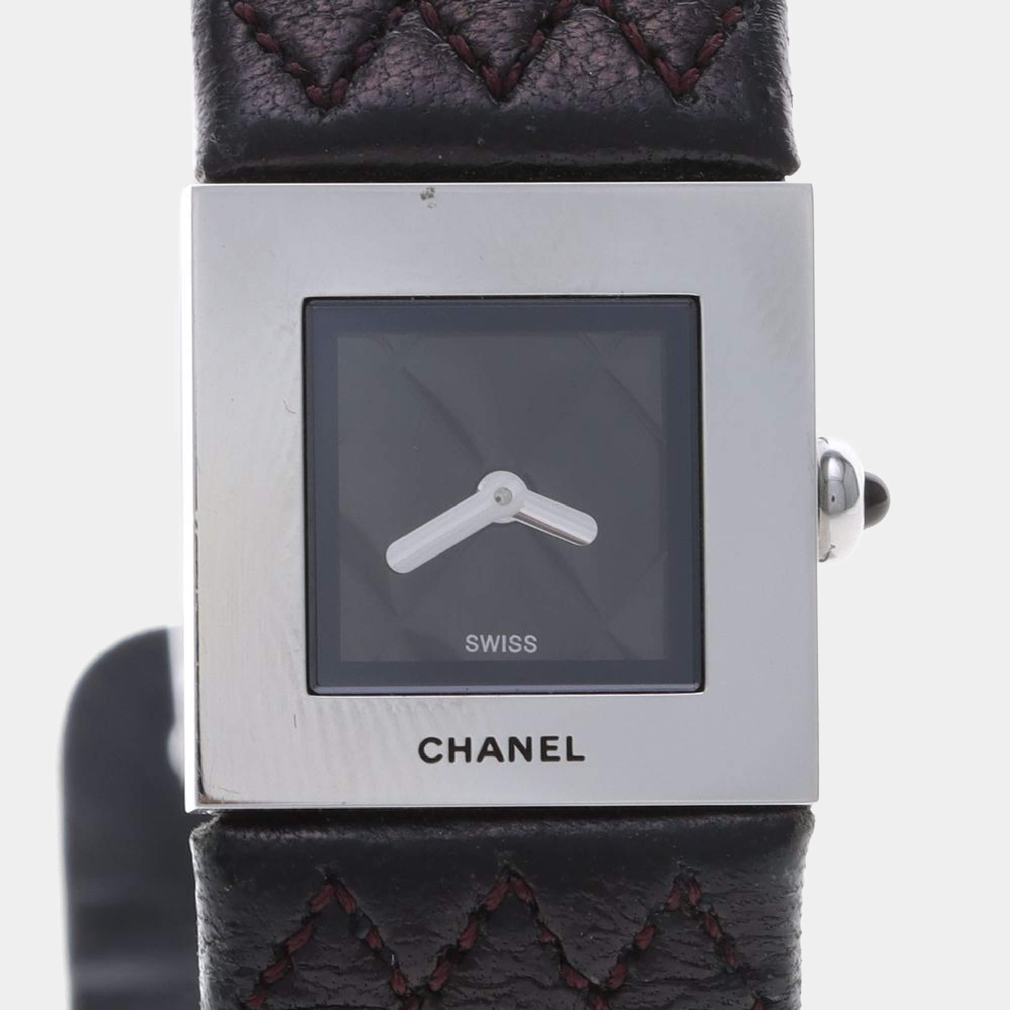 Pre Owned Chanel Matelasse Quartz Black Stainless Steel Women's Wristwatch 19 mm