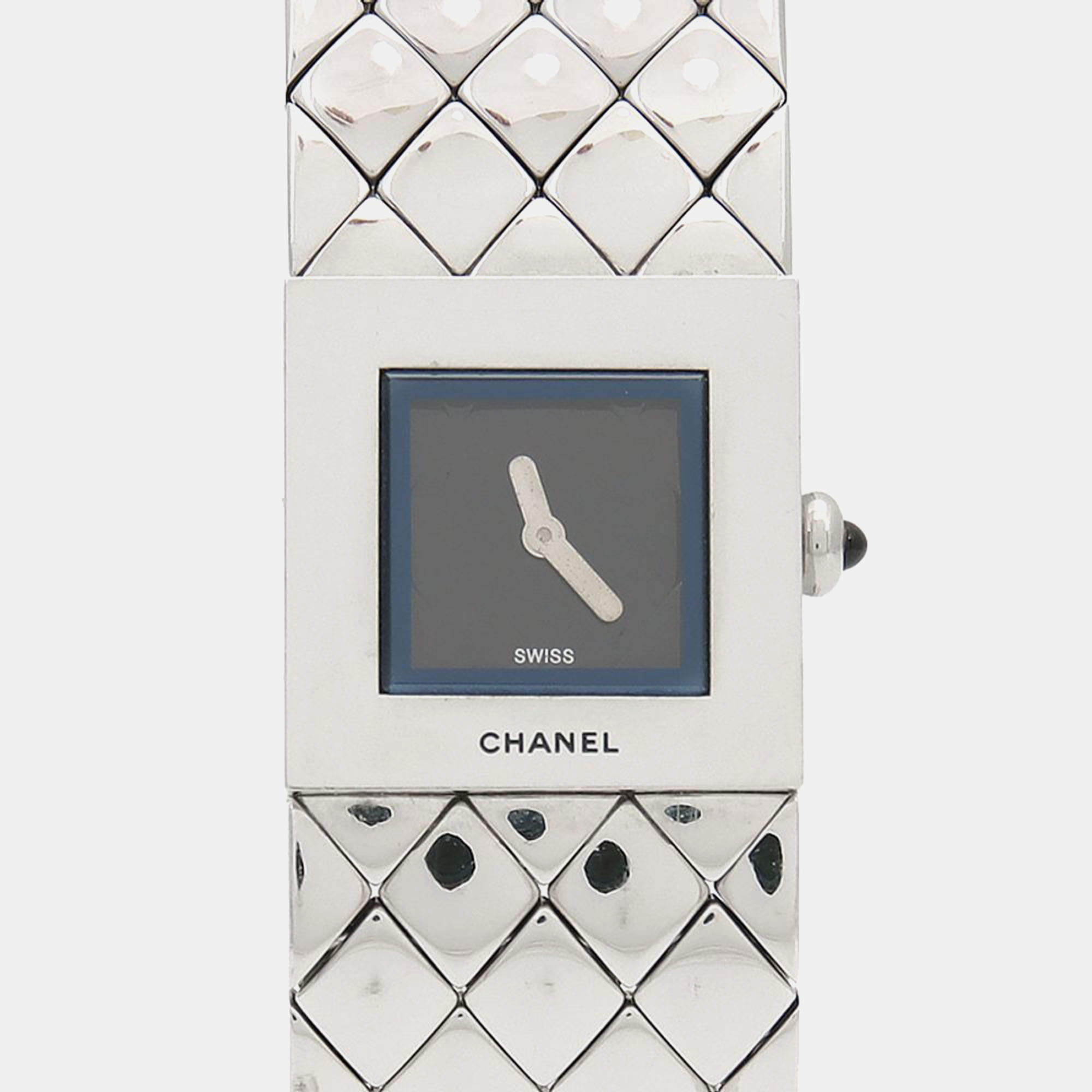 Pre Owned Chanel Matelasse Quartz Black Stainless Steel Women's Wristwatch 19 mm