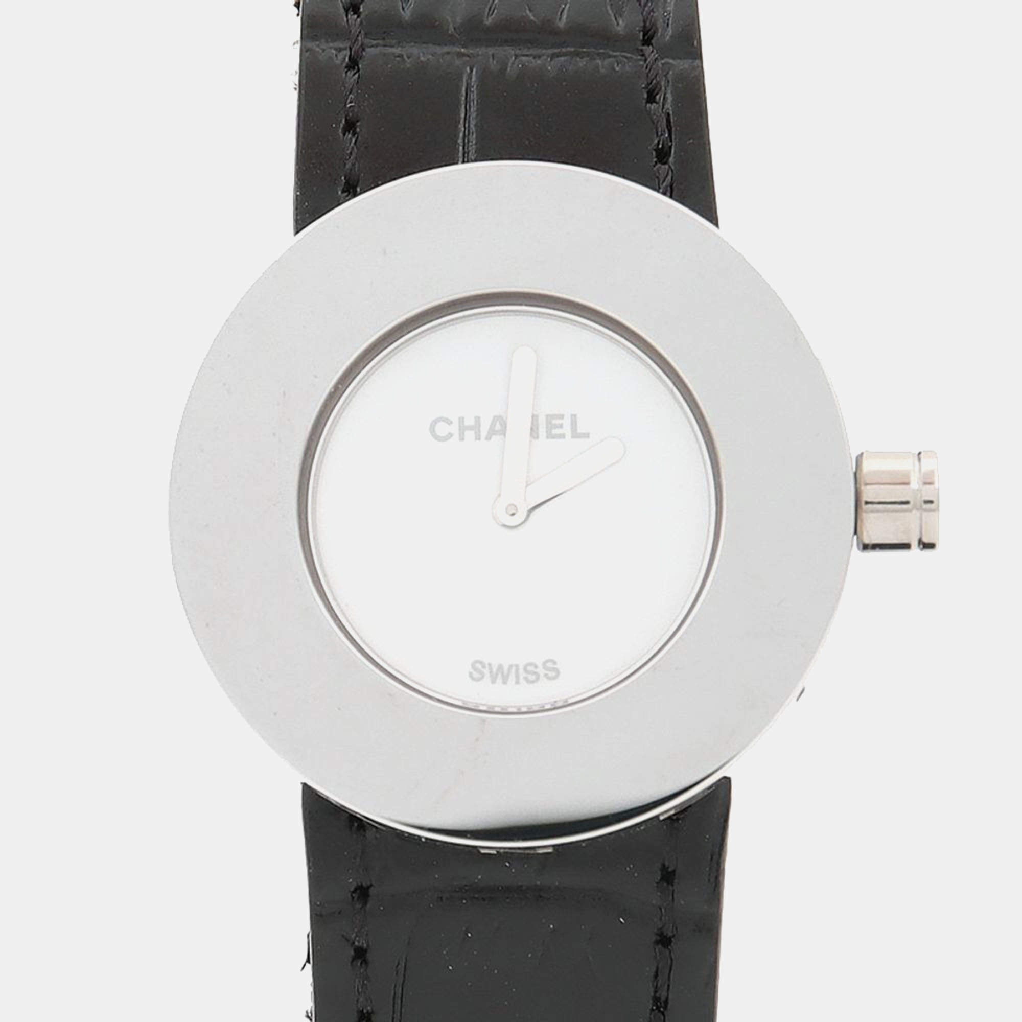 Pre Owned Chanel La Ronde Quartz Stainless Steel Women's Wristwatch 29 mm