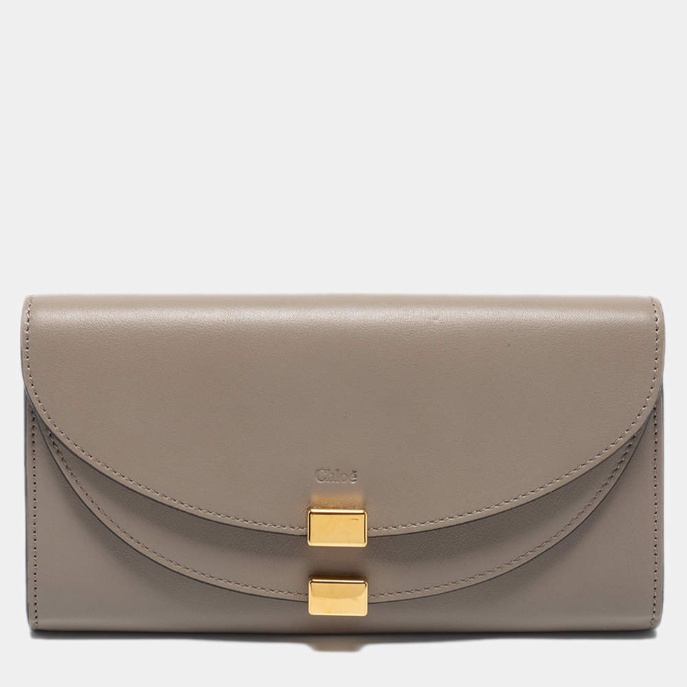 Pre Owned Chloe Taupe Leather Georgia Continental Wallet