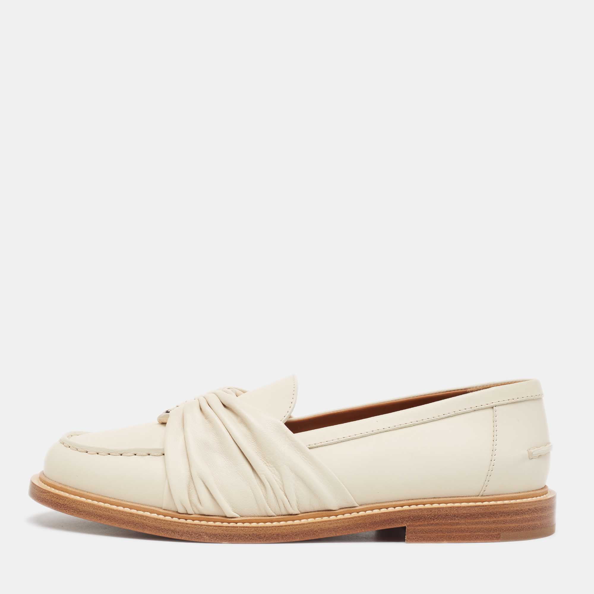 Chloe Cream Leather C Slip On Loafers Size 40