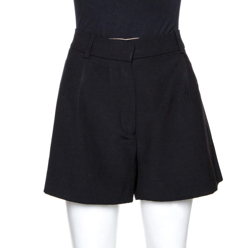 Pre Owned Chloé Black Crepe Iconic Pleated Shorts M