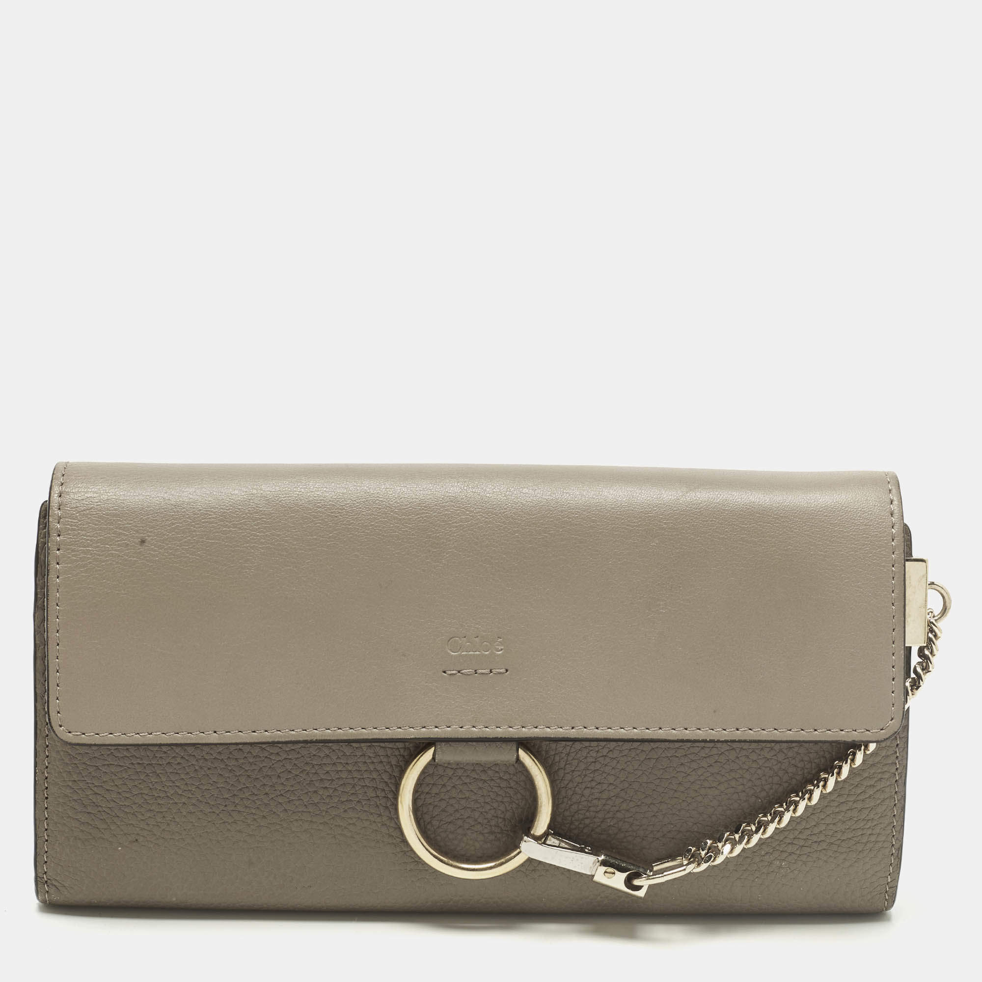 مملوكة مسبقًا Chloe Faye Grey Leather Continental Wallet