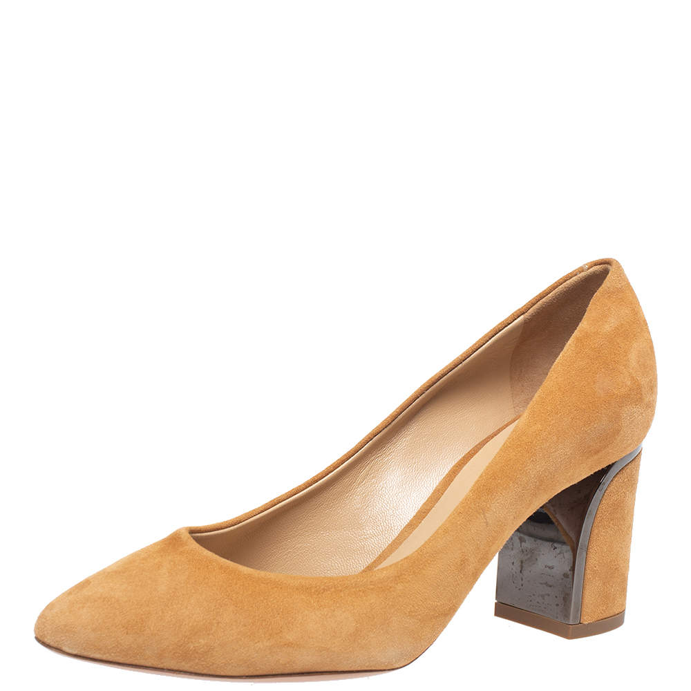 مملوكة مسبقًا Chloe Tan Suede Becky Pointed Toe Pumps Size 35