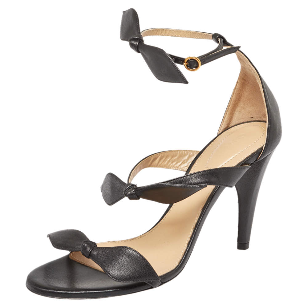 Pre Owned صندل كلوى سير كاحل فيونكة جلد أسود مقاس 36