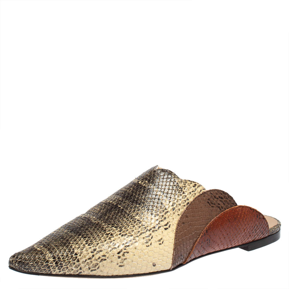 حذاء سلايد شانيل جلد نقشة الثعبان متعدد الألوان مقاس 39.5