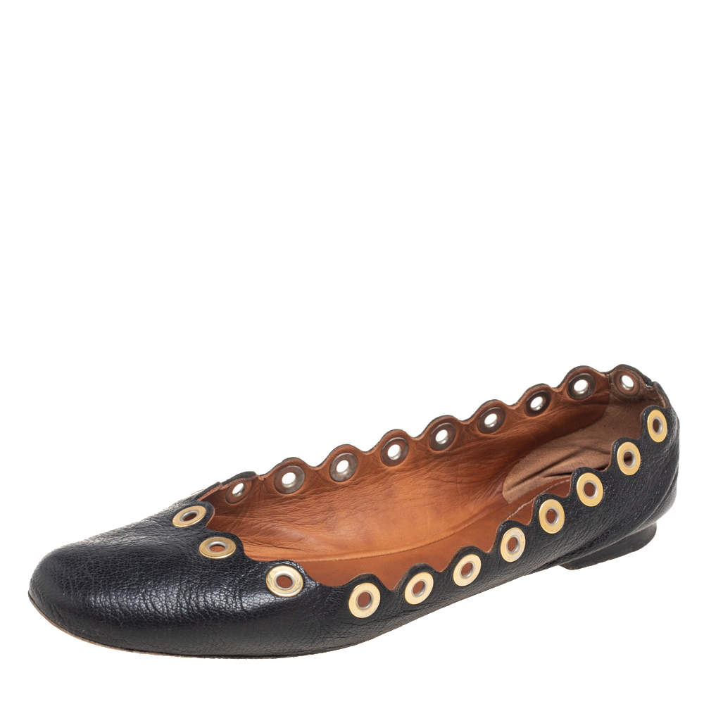 Pre Owned Chloe Black Leather Scalloped Grommet Ballet Flats Size 38