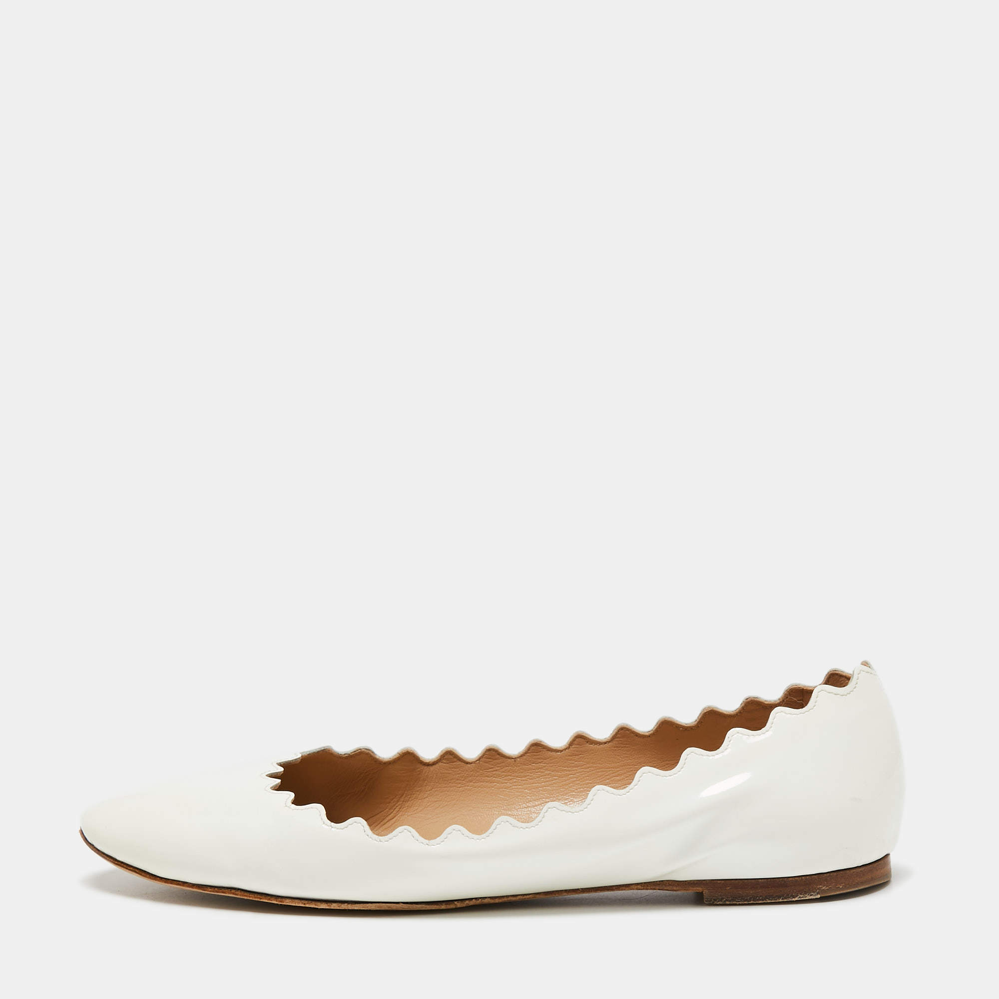 Pre Owned Chloe White Patent Leather Lauren Scalloped Ballet Flats Size 38.5