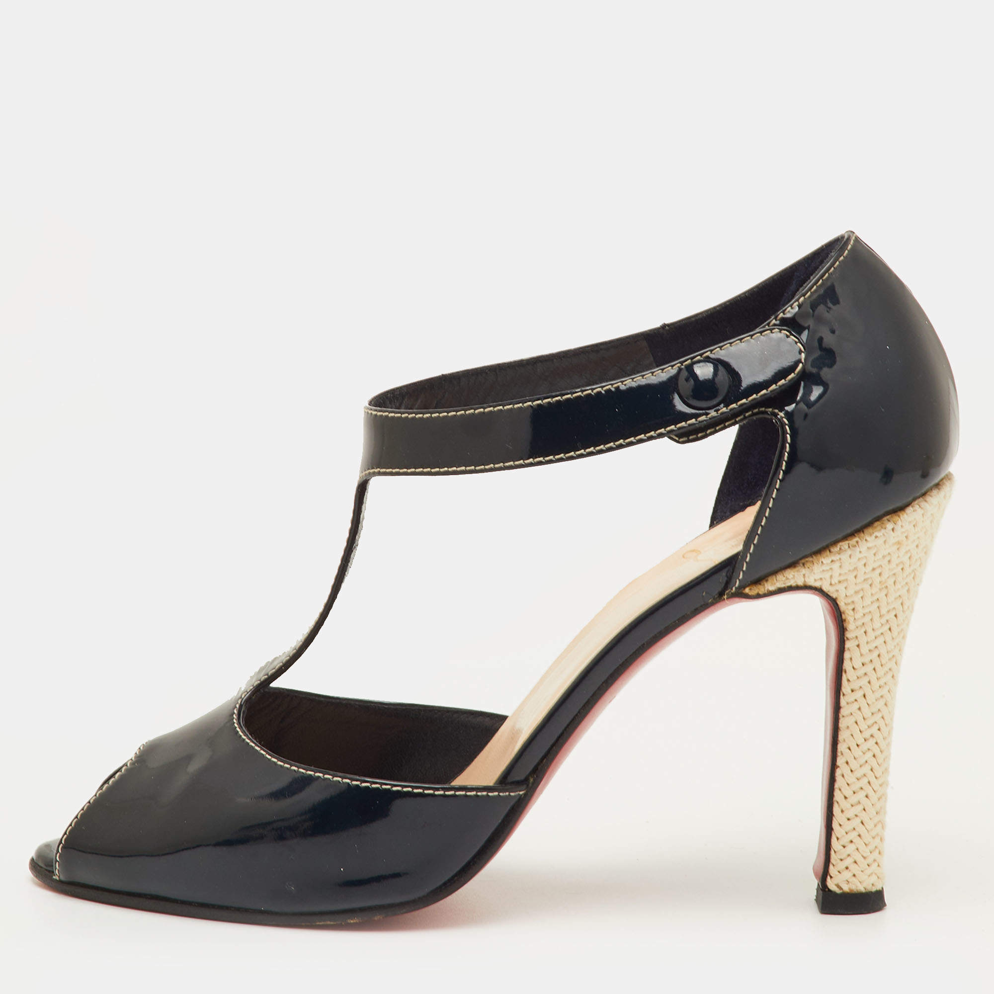مملوكة مسبقًا Christian Louboutin Size 40 Navy Blue Patent Leather T-Strap Peep Toe Sandals
