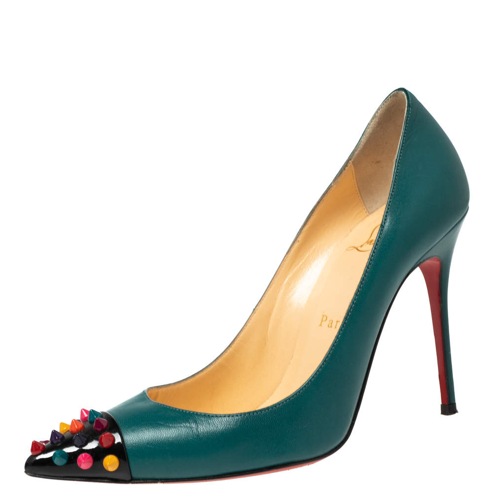 مملوكة مسبقًا Christian Louboutin Green Leather Geo Spike Cap-Toe Pumps Size 36