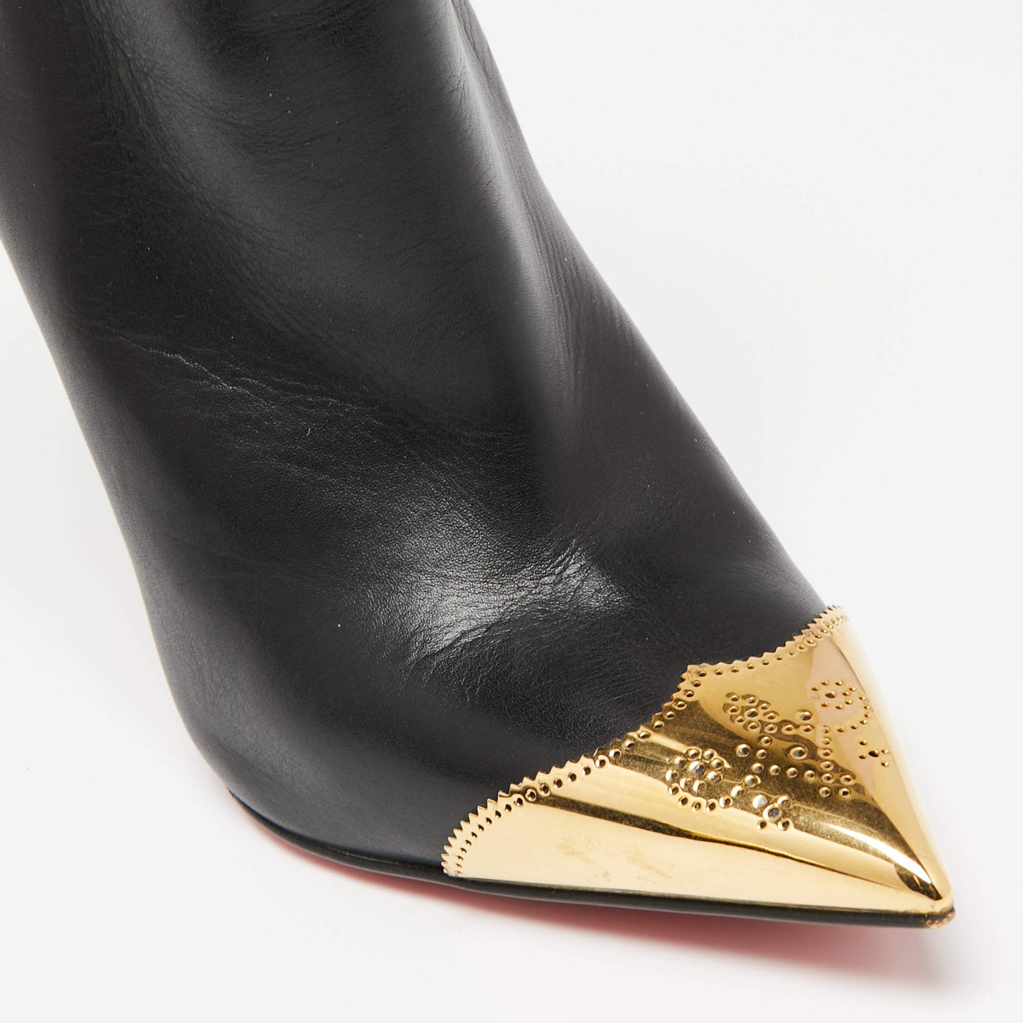 Christian Louboutin Black Leather Calamijane Pointed Toe Length