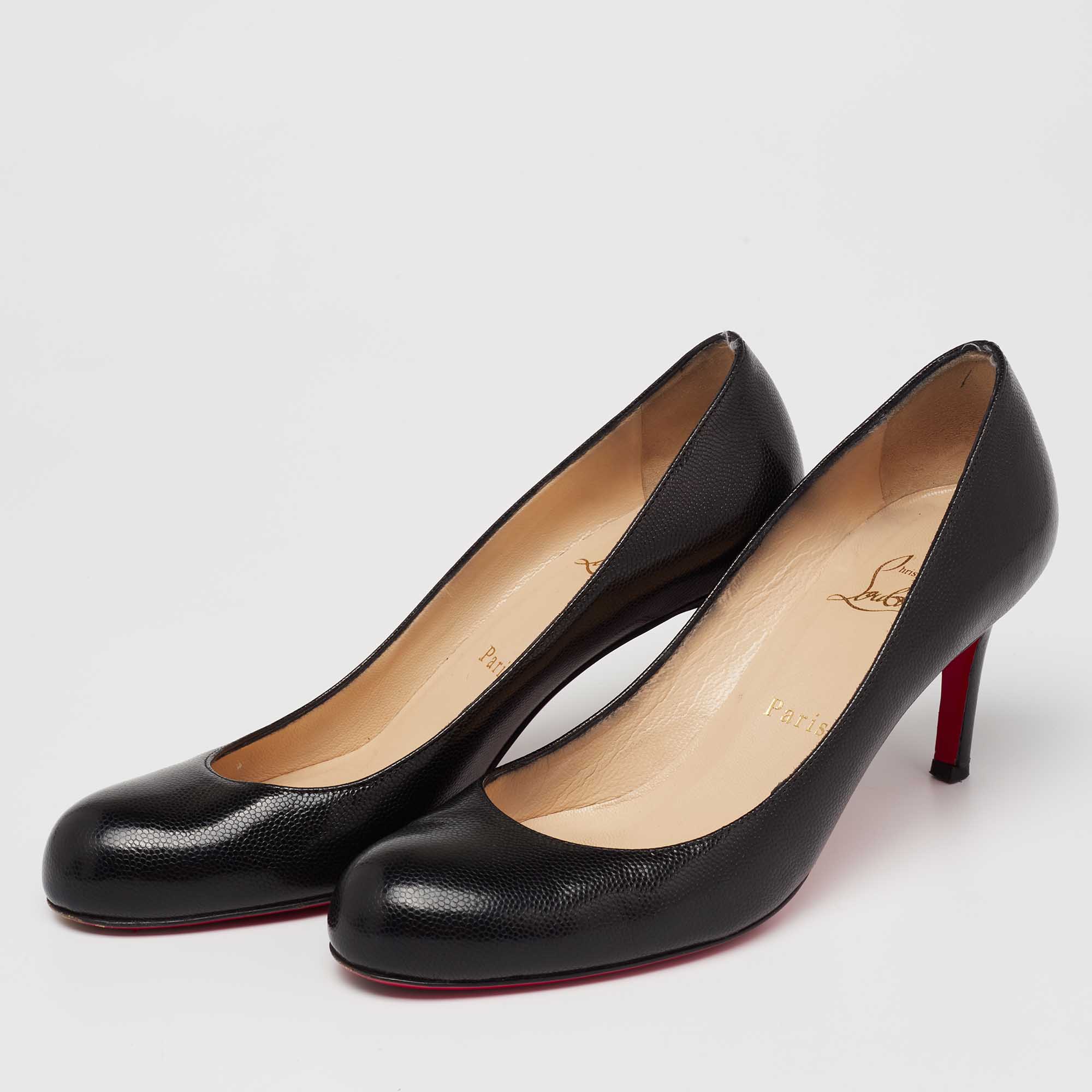 Pre Owned Christian Louboutin Black Textured Leather Simple Pumps Size 37 