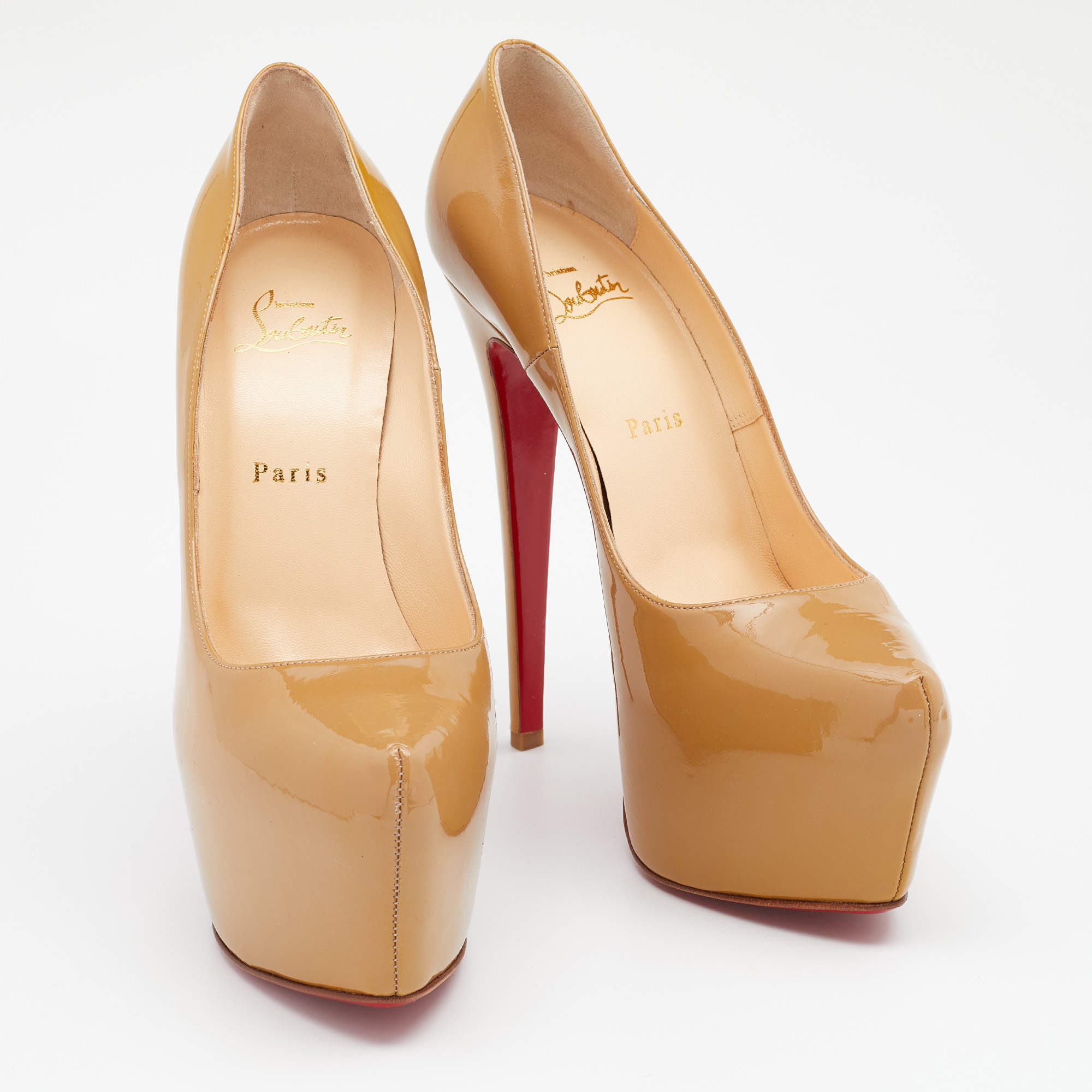 Pre Owned Christian Louboutin Beige Patent Leather Daffodile Platform Pumps Size 40