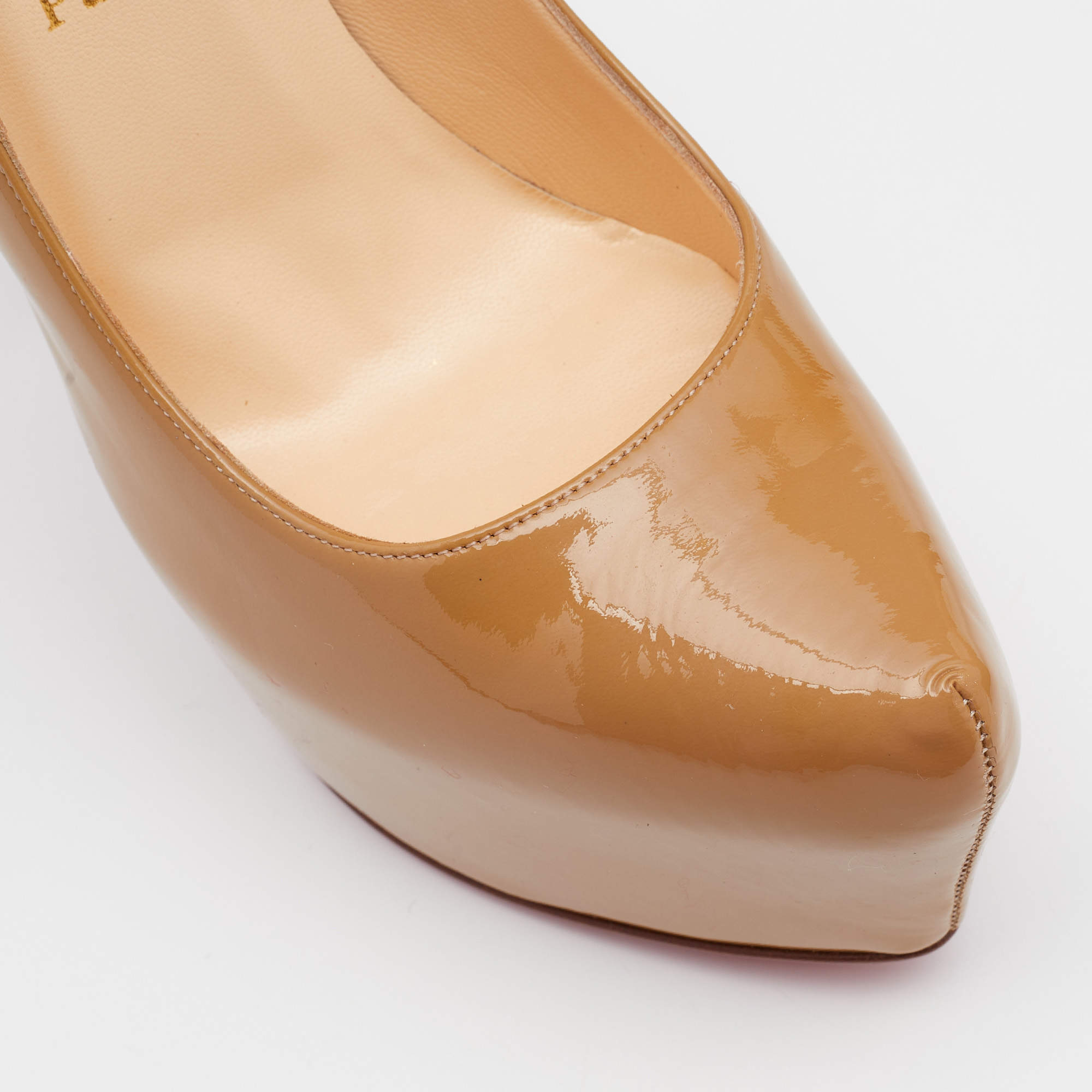 Pre Owned Christian Louboutin Beige Patent Leather Daffodile Platform Pumps Size 40