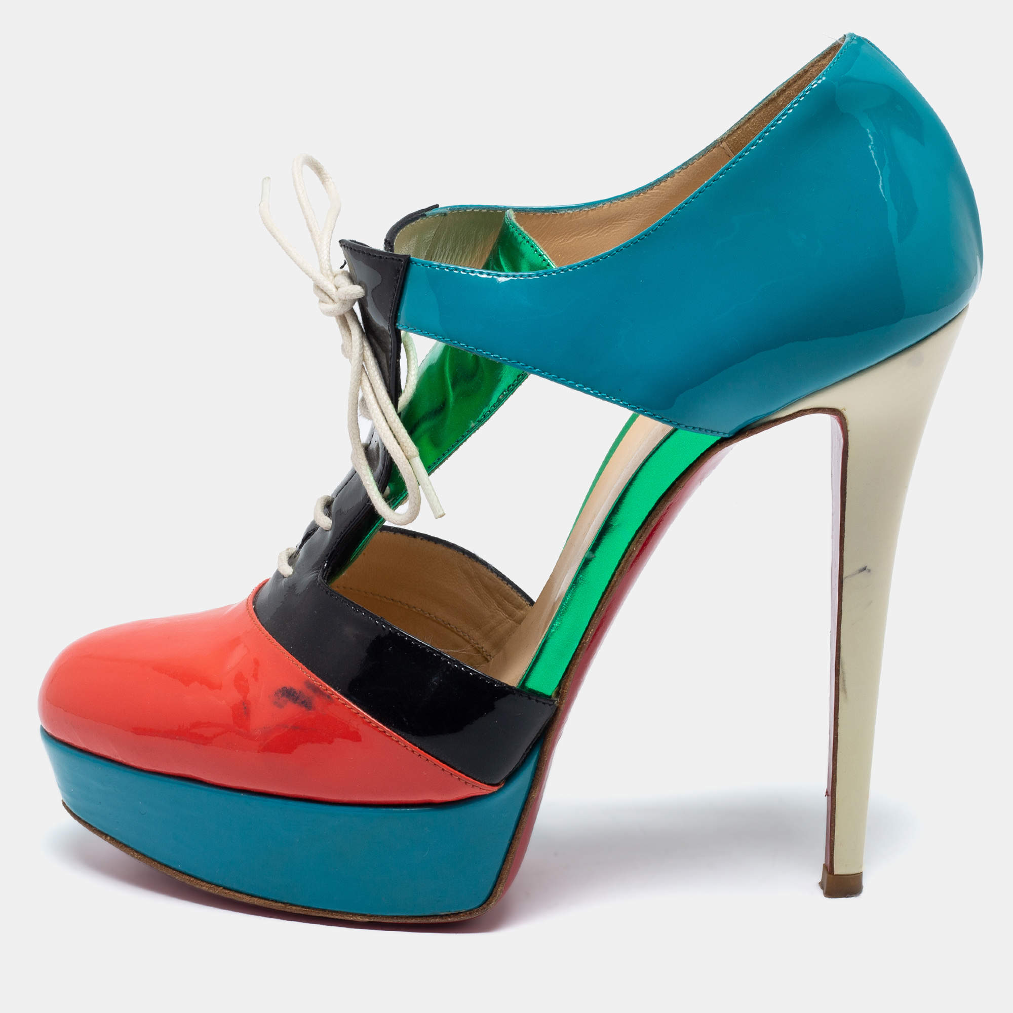 مملوكة مسبقًا Christian Louboutin Multicolor Patent Leather Cut Out Ankle Length Booties Size 39