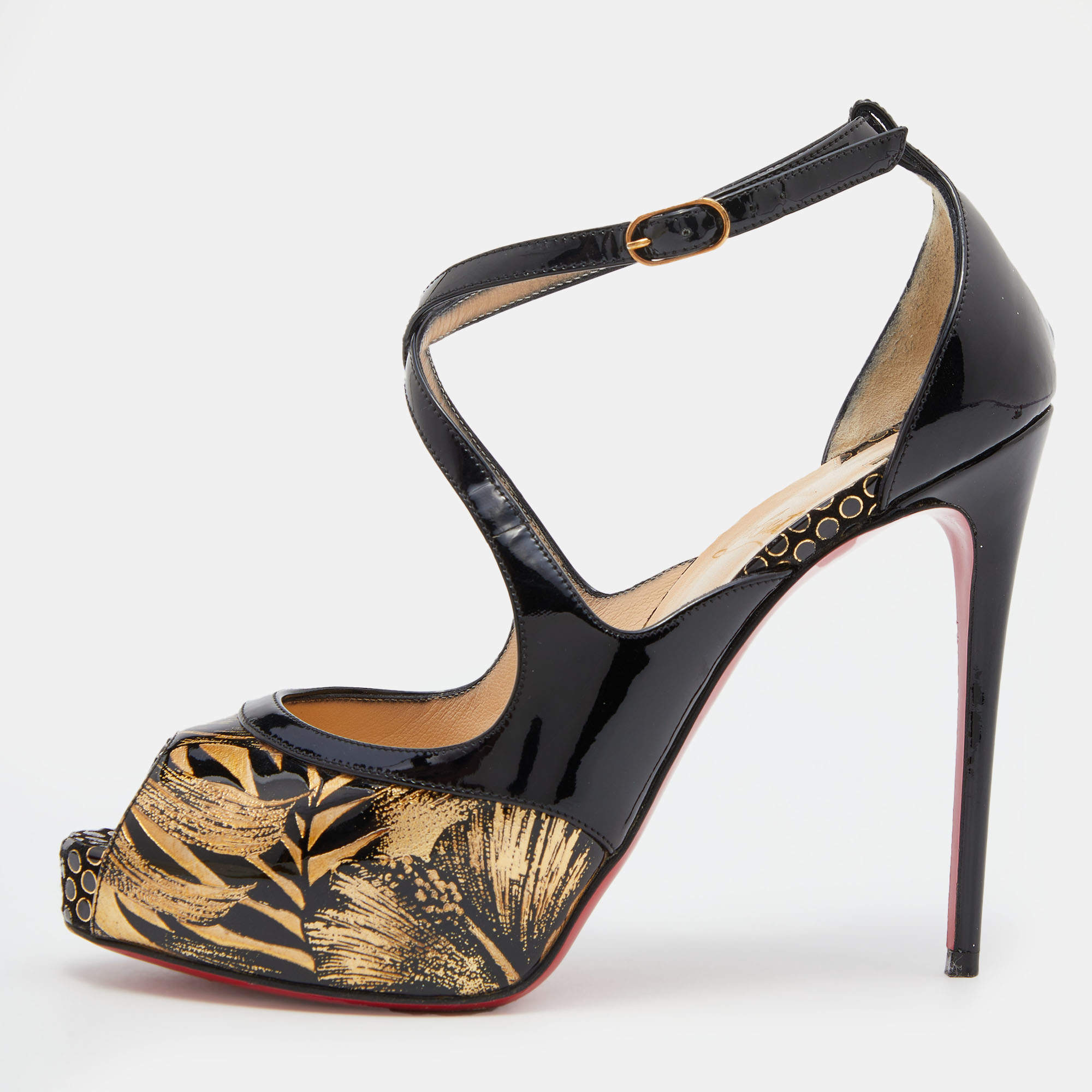 مملوكة مسبقًا Christian Louboutin Black/Gold Patent Leather Criss Cross Peep Toe Platform Sandals Size 36