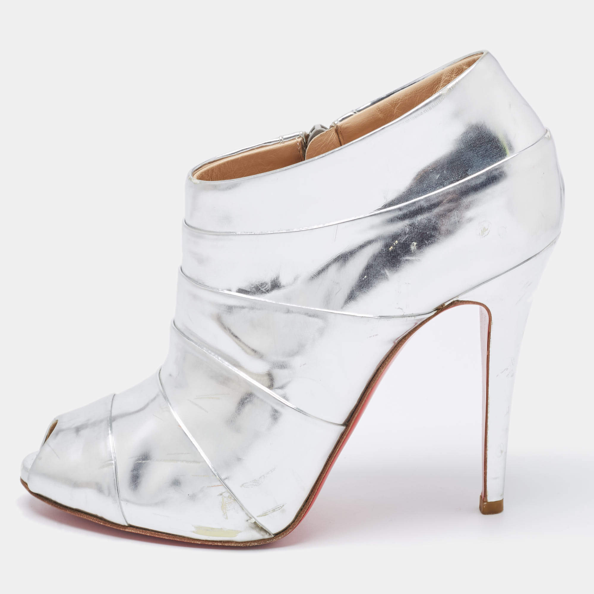 Pre Owned Christian Louboutin Silver Leather Booties Size 39