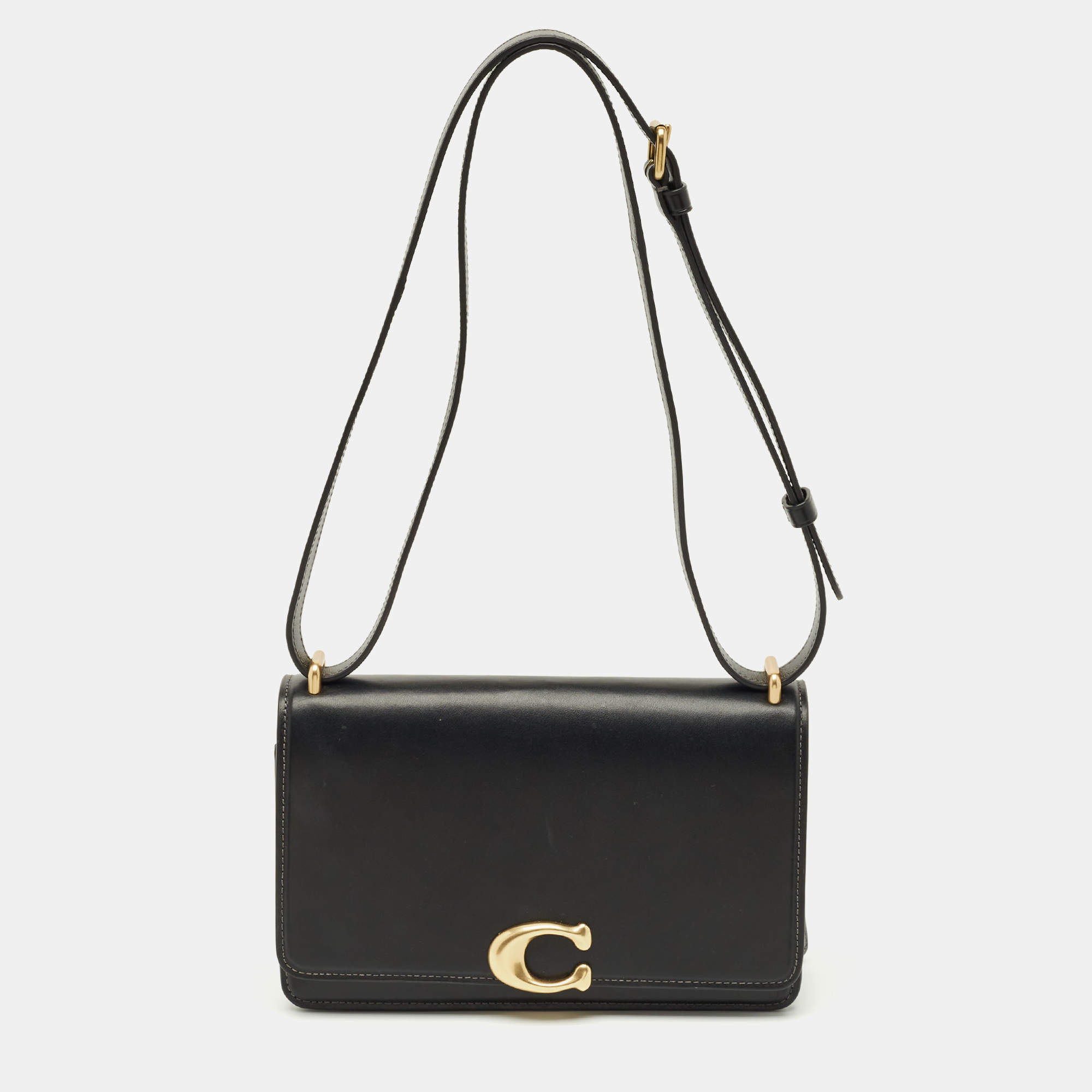 Pre Owned Coach Black Leather Bandit Logo Plaque Flap Crossbody Bag