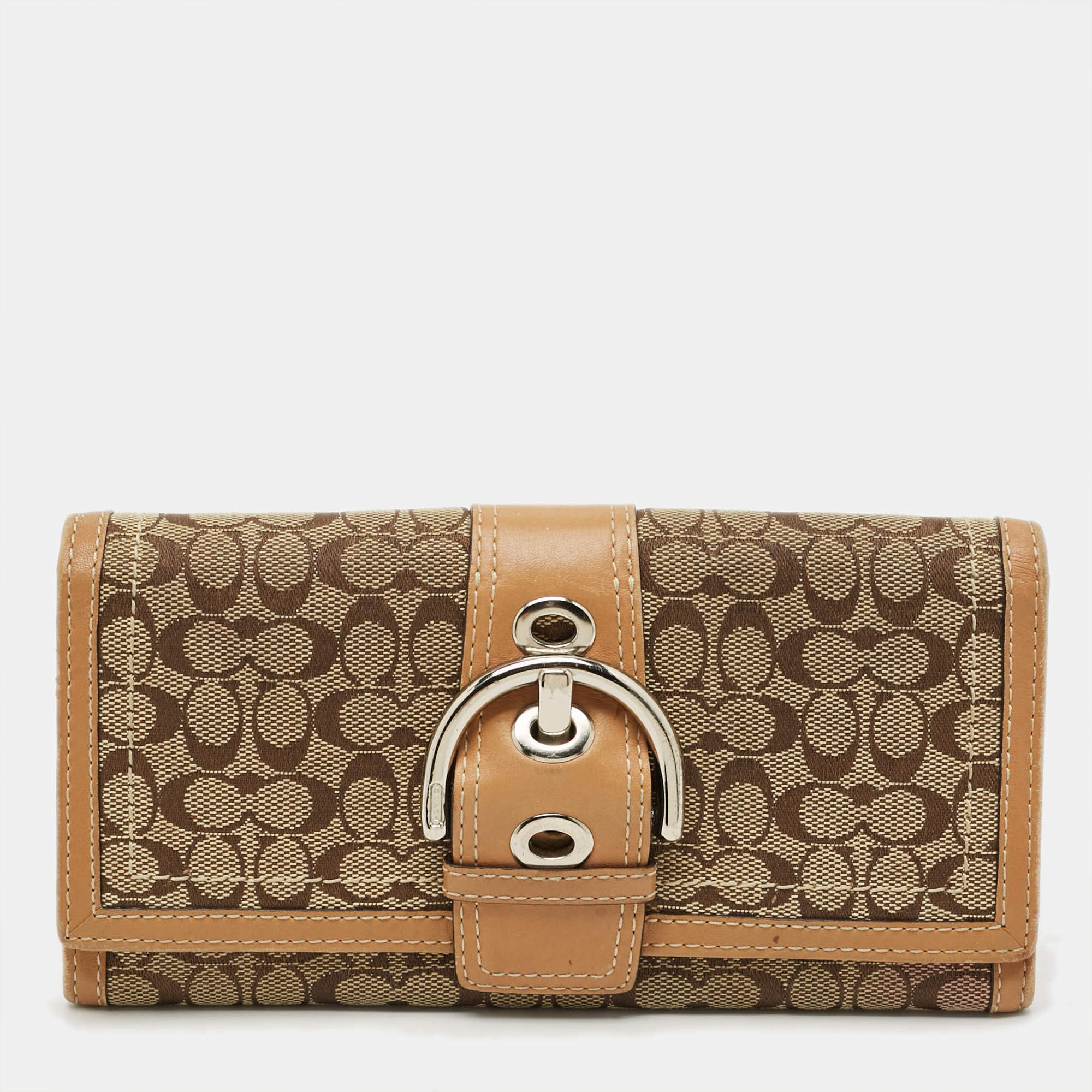 Pre Owned Coach Buckle Detail Beige/Tan Signature Canvas and Leather Continental Wallet