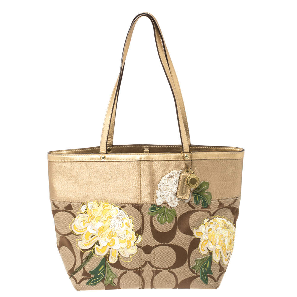 Pre Owned Coach Gold/Beige Signature Floral Applique Canvas and Leather Tote 