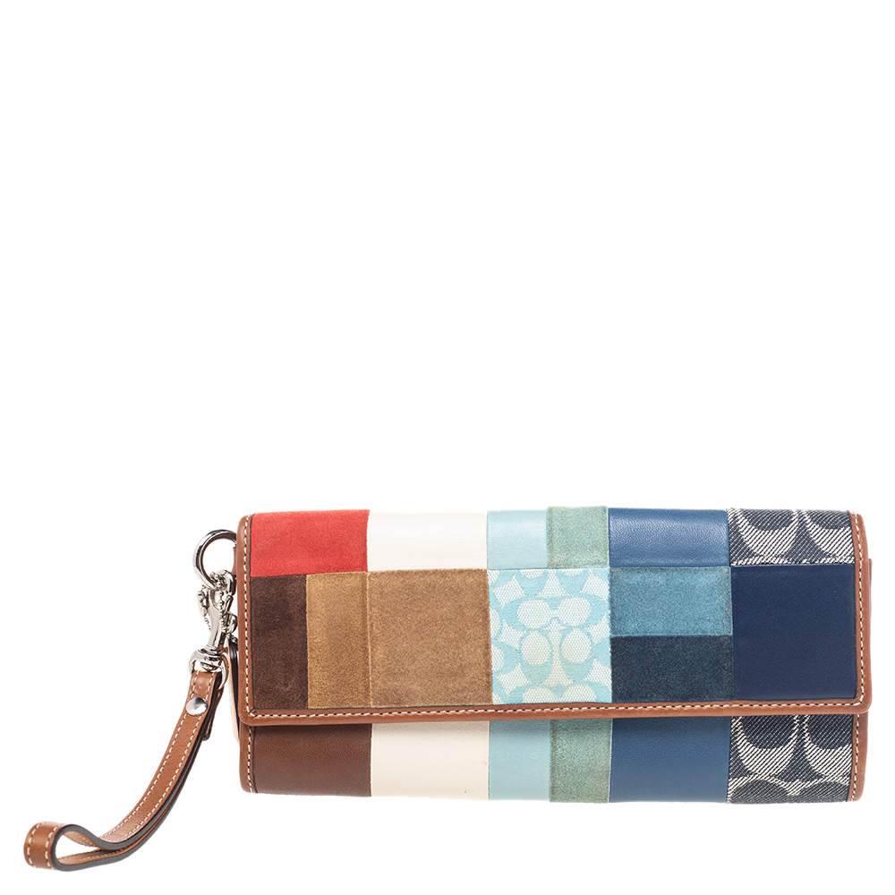 مملوكة مسبقًا Coach Multicolor Canvas And Leather Patchwork Flap Wristlet Clutch