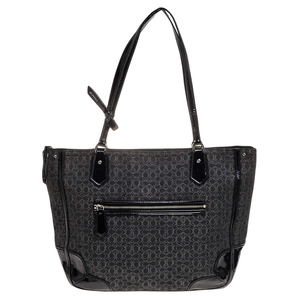 مملوكة مسبقًا حقيبة يد توتس كوتش بوبي جلد لامع وكانفاس أسود بالشعار