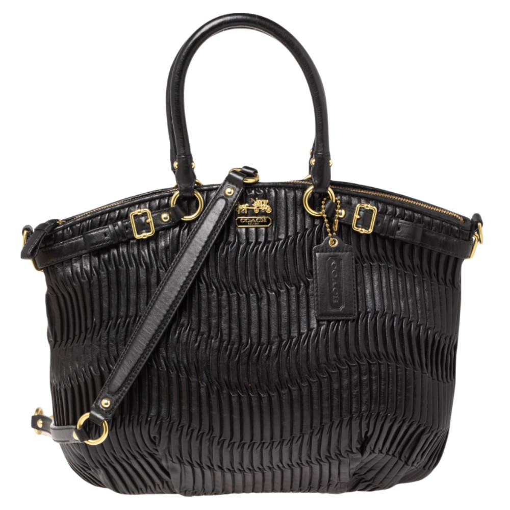 Pre Owned حقيبة ساتشل كوتش ليندسي جلد مكشكش أسود