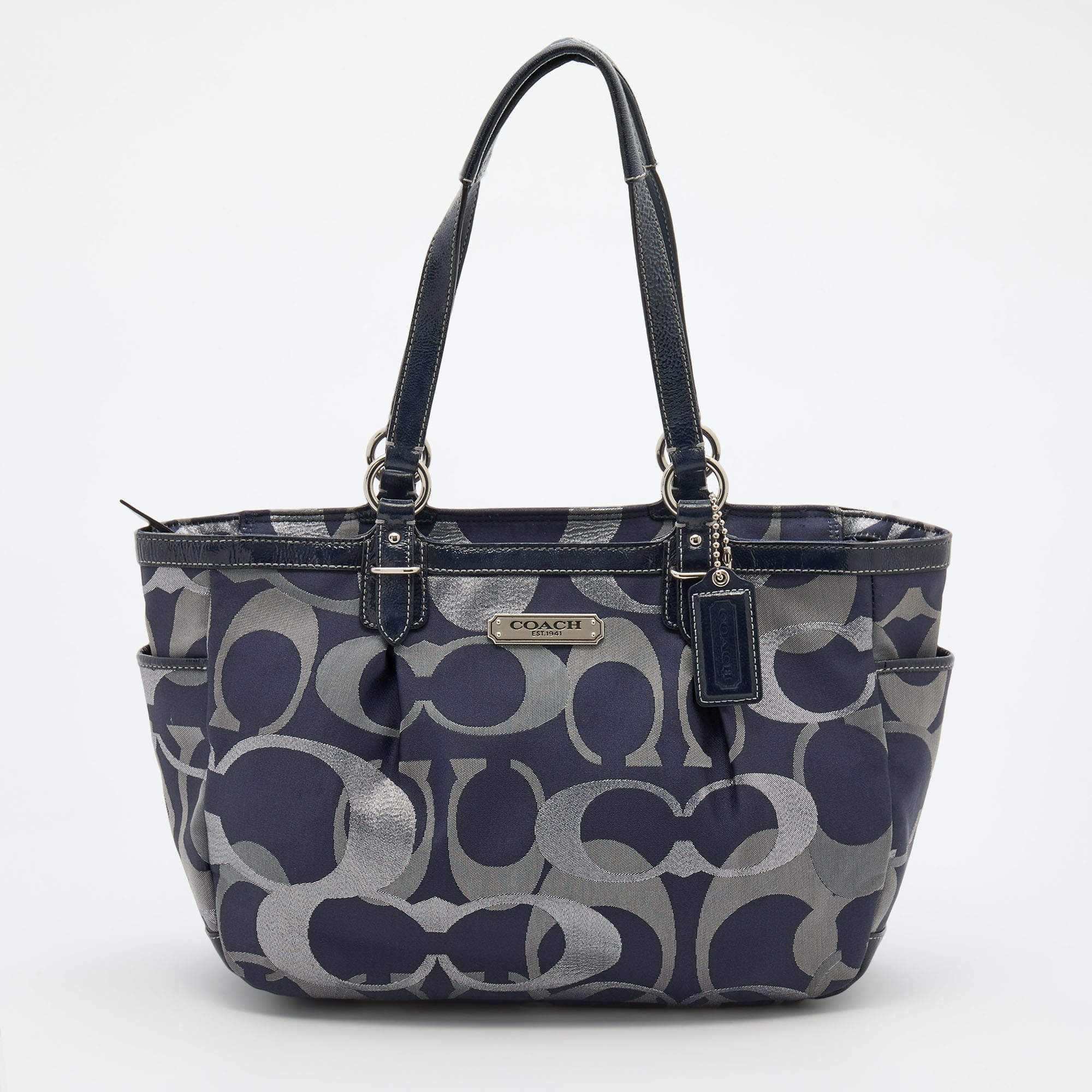 مملوكة مسبقًا Coach Navy Blue Signature Canvas and Leather Tote