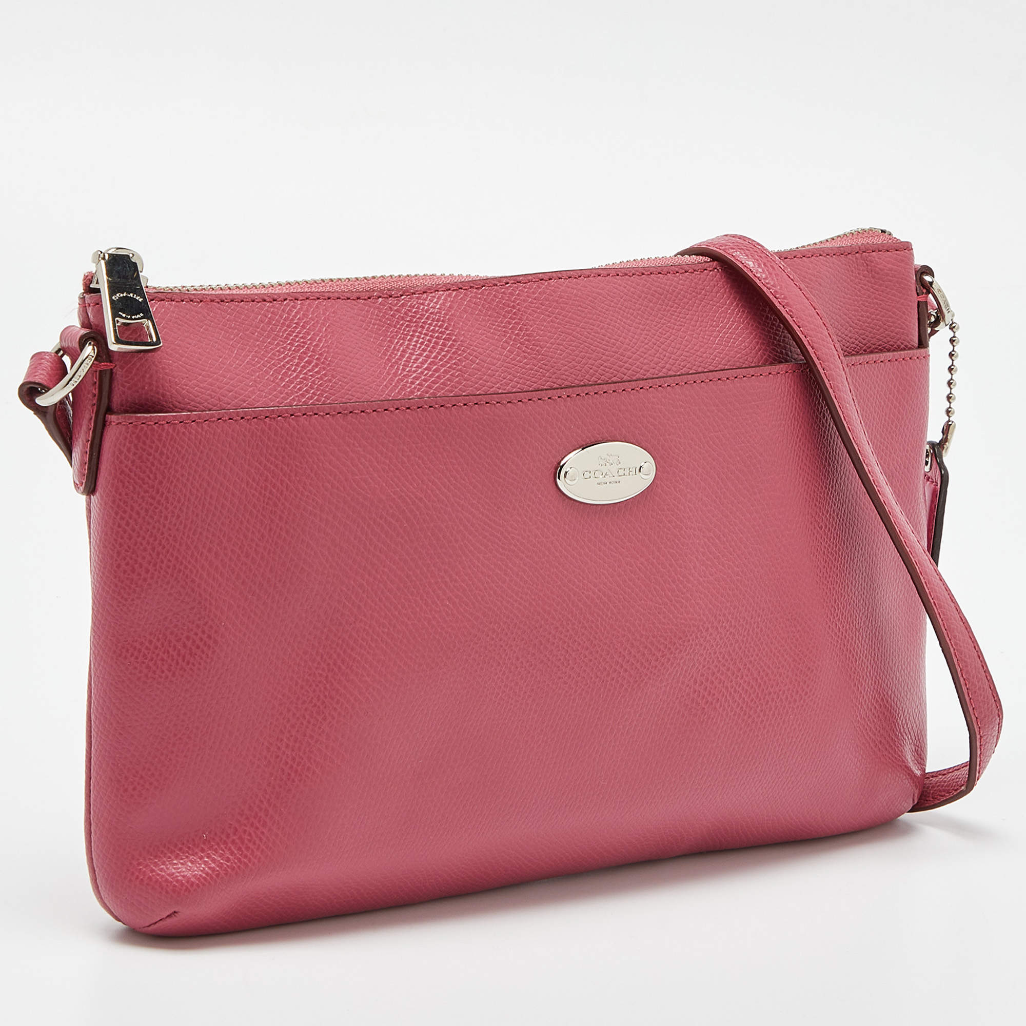 Coach 9363 Hot Pink Signature Canvas purse | Canvas purse, Purses,  Signature canvas