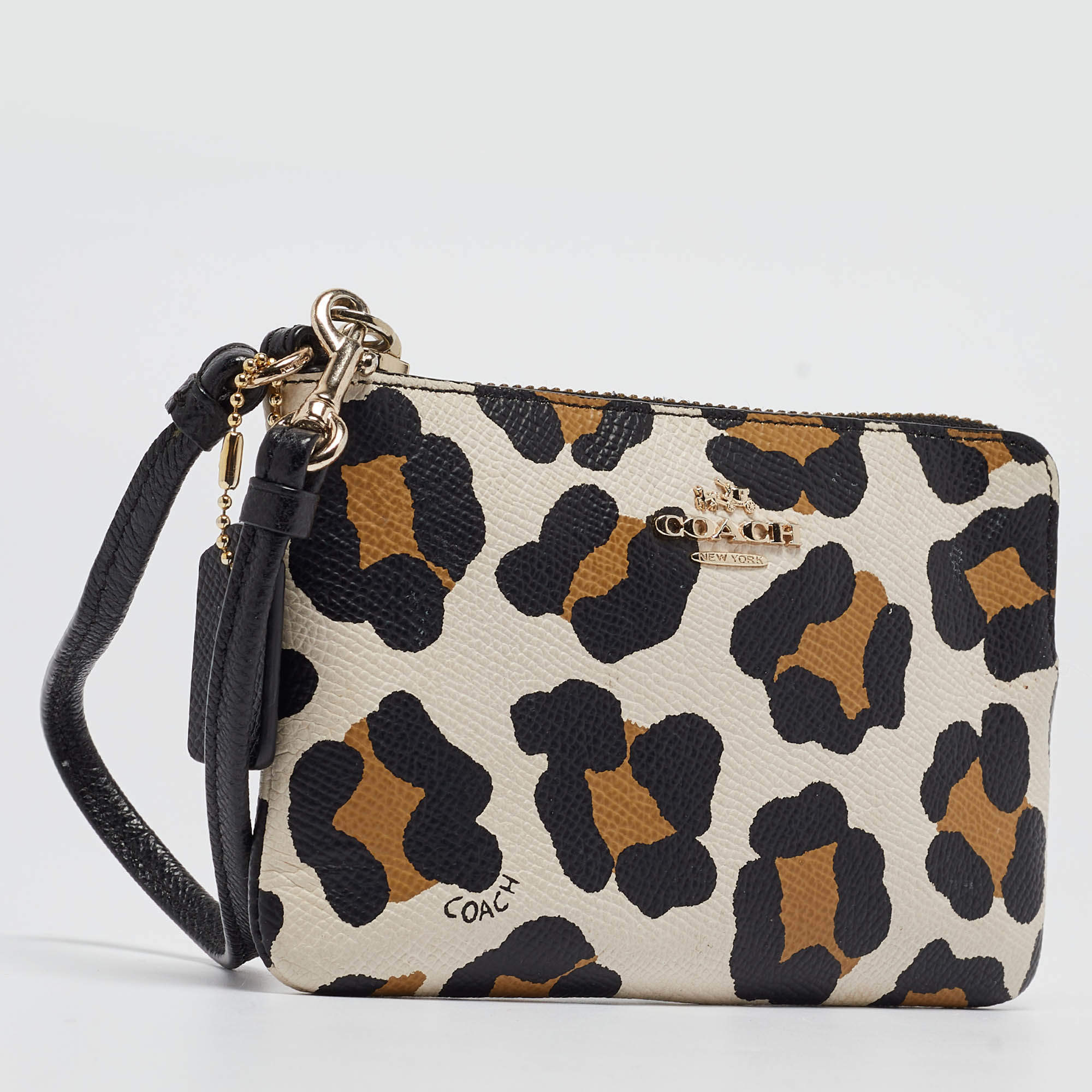 Coach Leopard Print shops Corner Zip Wristlet