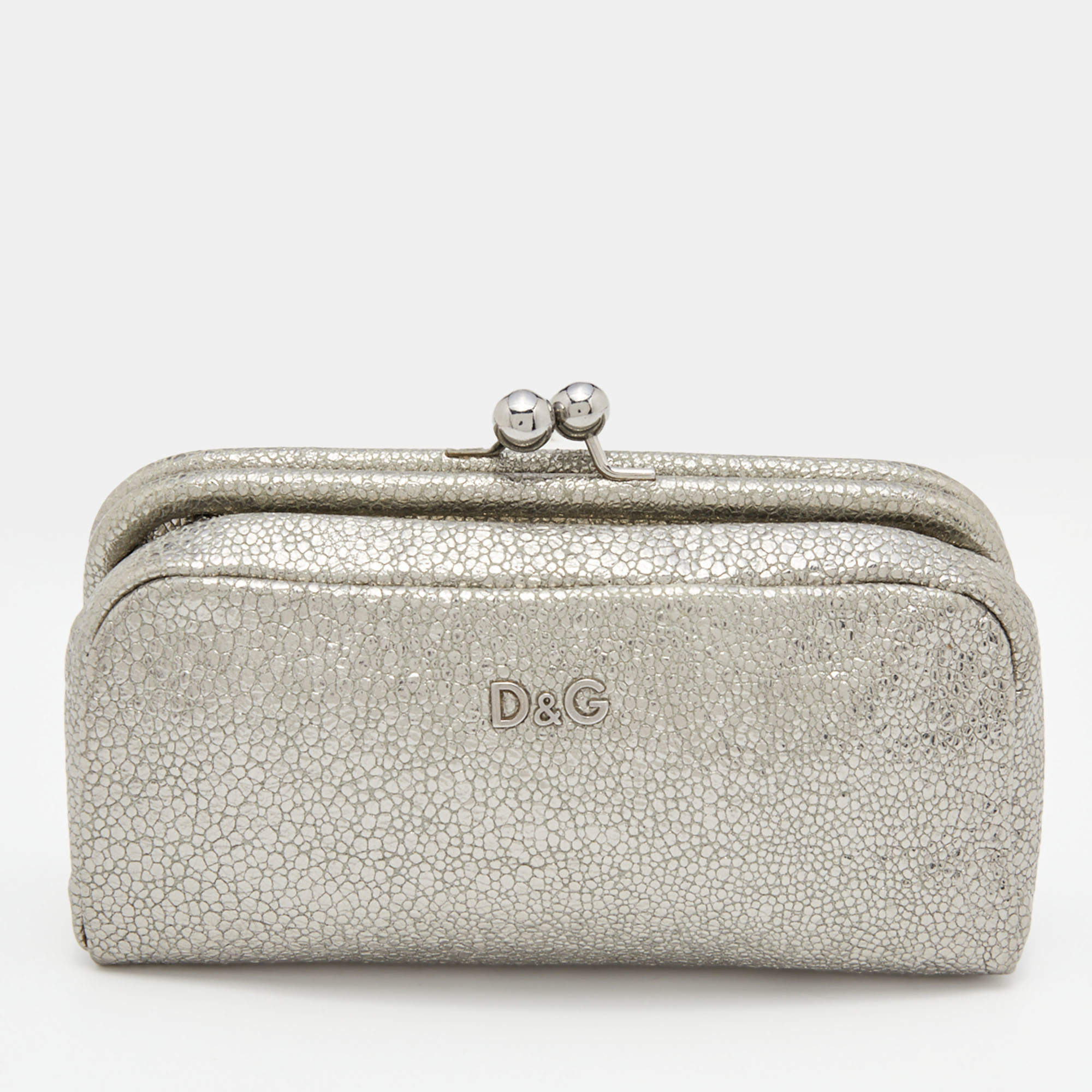 Pre Owned D&G Metallic Silver Leather Embellished Leather Clutch