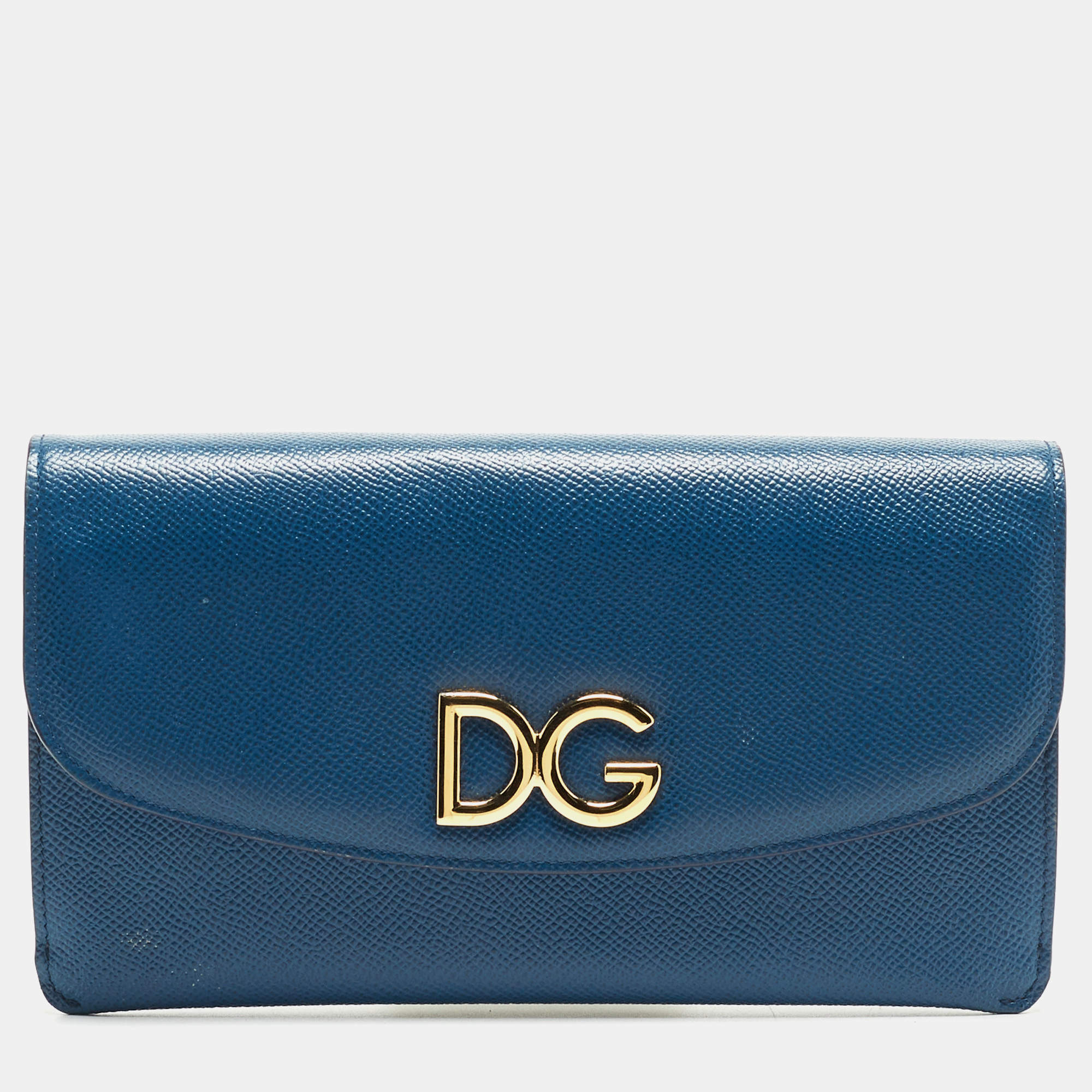 مملوكة مسبقًا Dolce & Gabbana Blue Grained Leather DG Logo Flap Chain Clutch