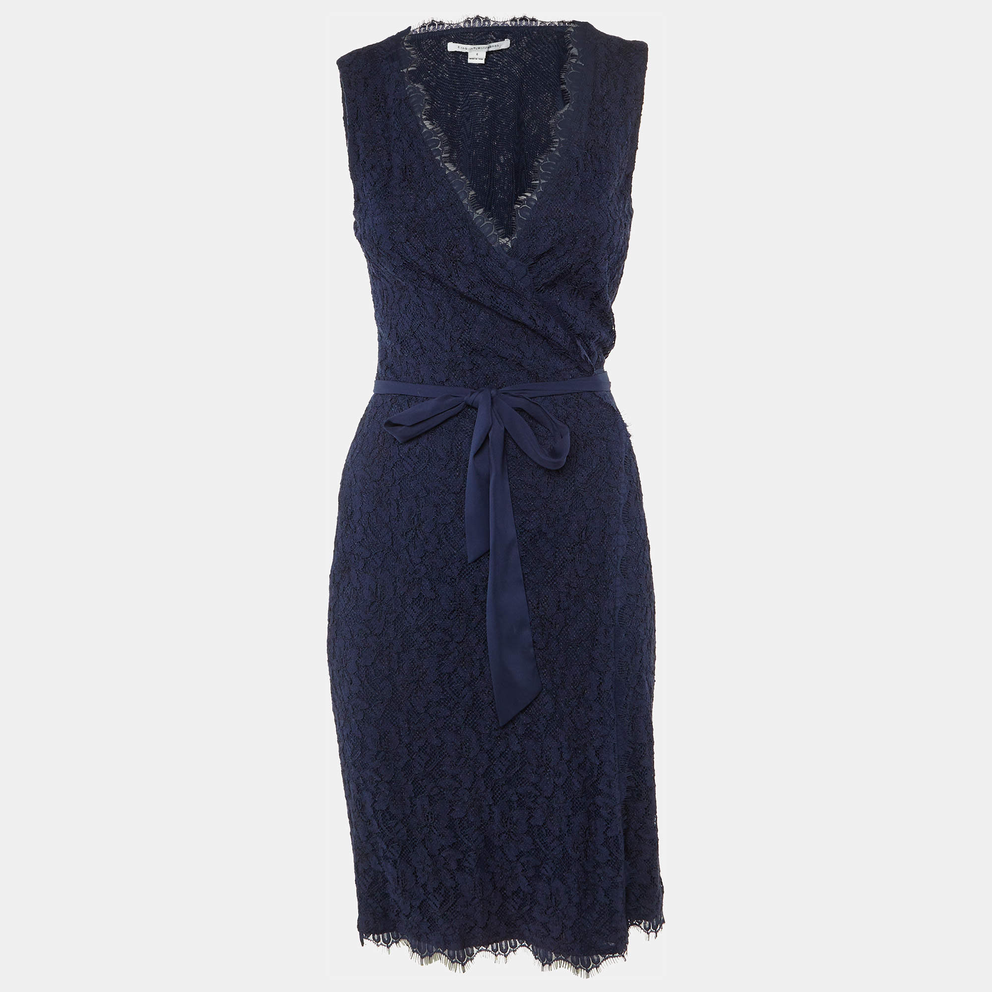Pre Owned Diane Von Furstenberg Navy Blue Lace Julianna Wrap Dress M