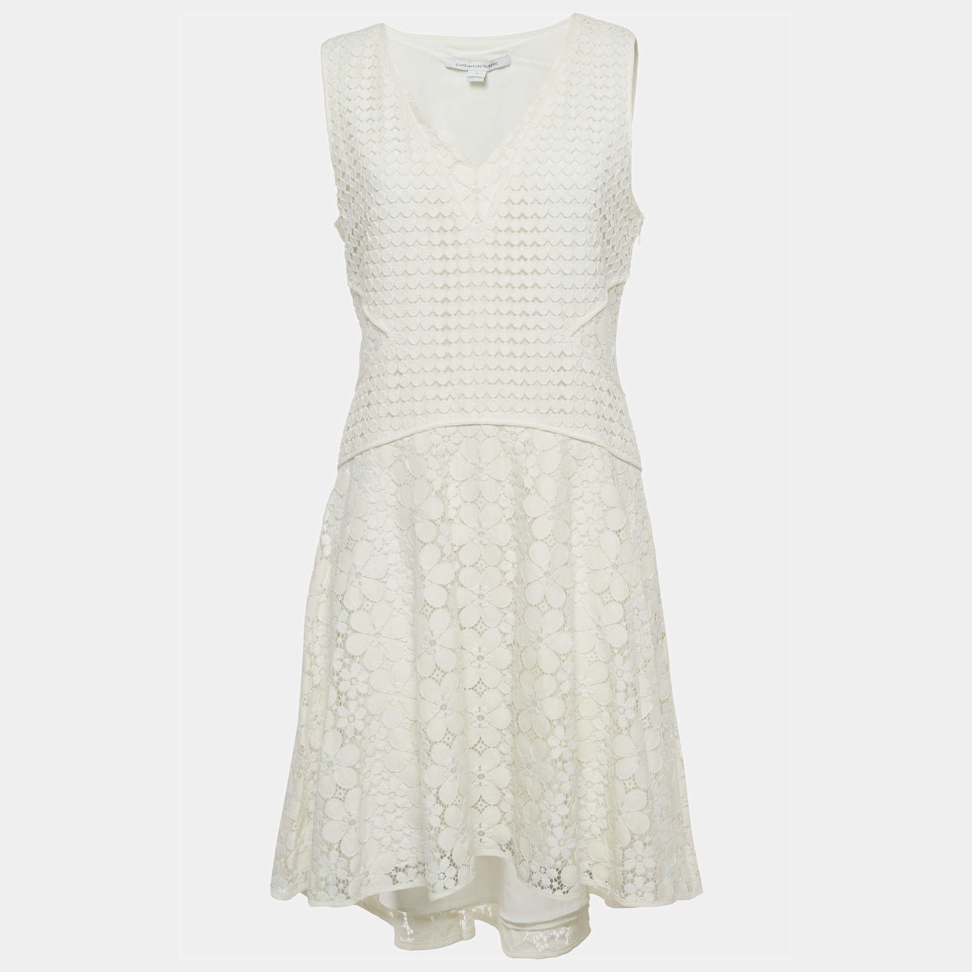 Pre Owned فستان ديان فون فرستنبرغ دانتيل أبيض بدون أكمام ميدي مقاس كبير