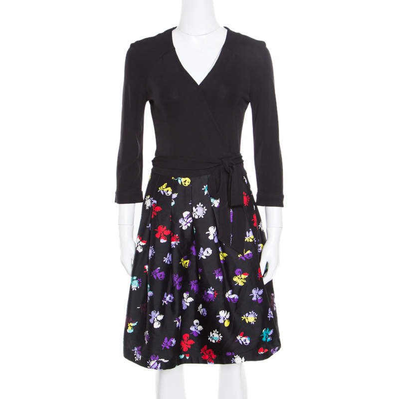 Diane Von Furstenberg Black Floral Printed Wool and Silk Jewel Wrap Dress M