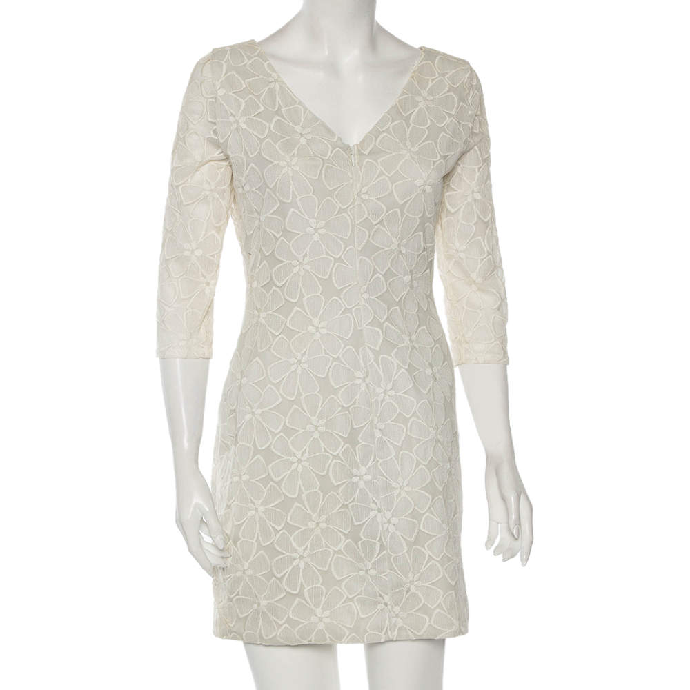 Pre Owned Diane Von Furstenberg Pale Grey & Cream Floral Embroidered Silk Sarita Dress M