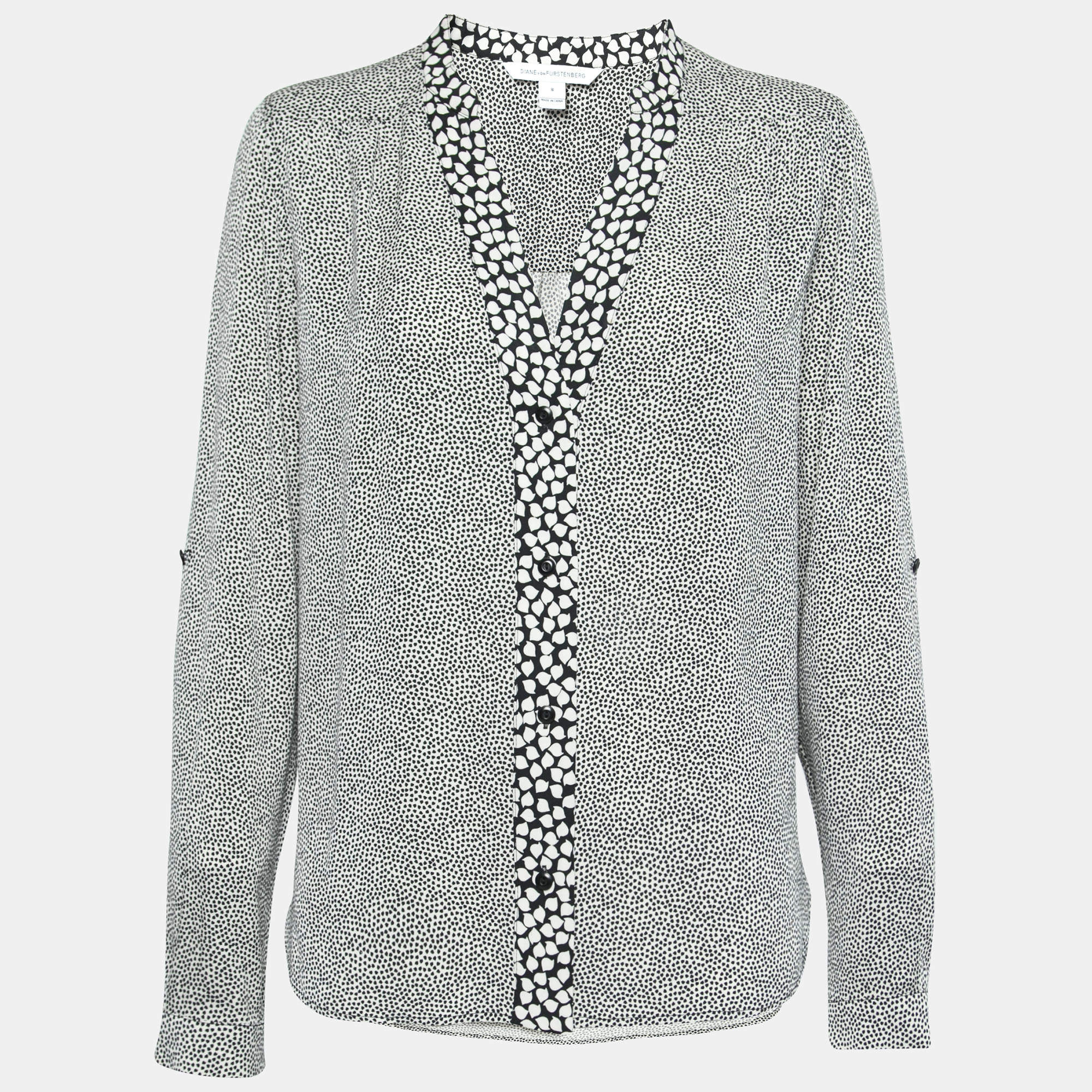 Pre Owned Diane Von Furstenberg Black and White Printed Silk Button Front Blouse M