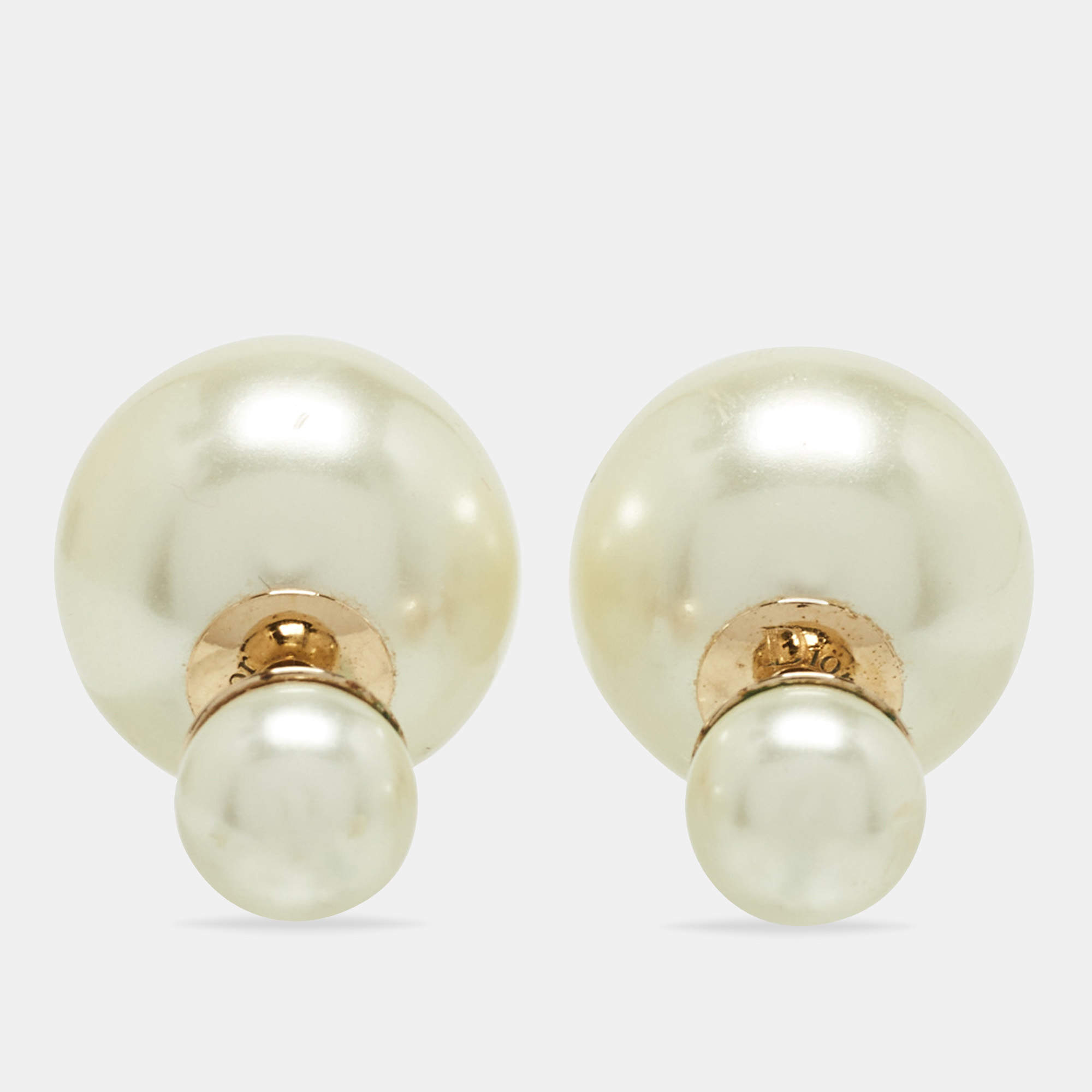 Pre Owned Dior Tribales Cream Faux Pearl Gold Tone Stud Earrings