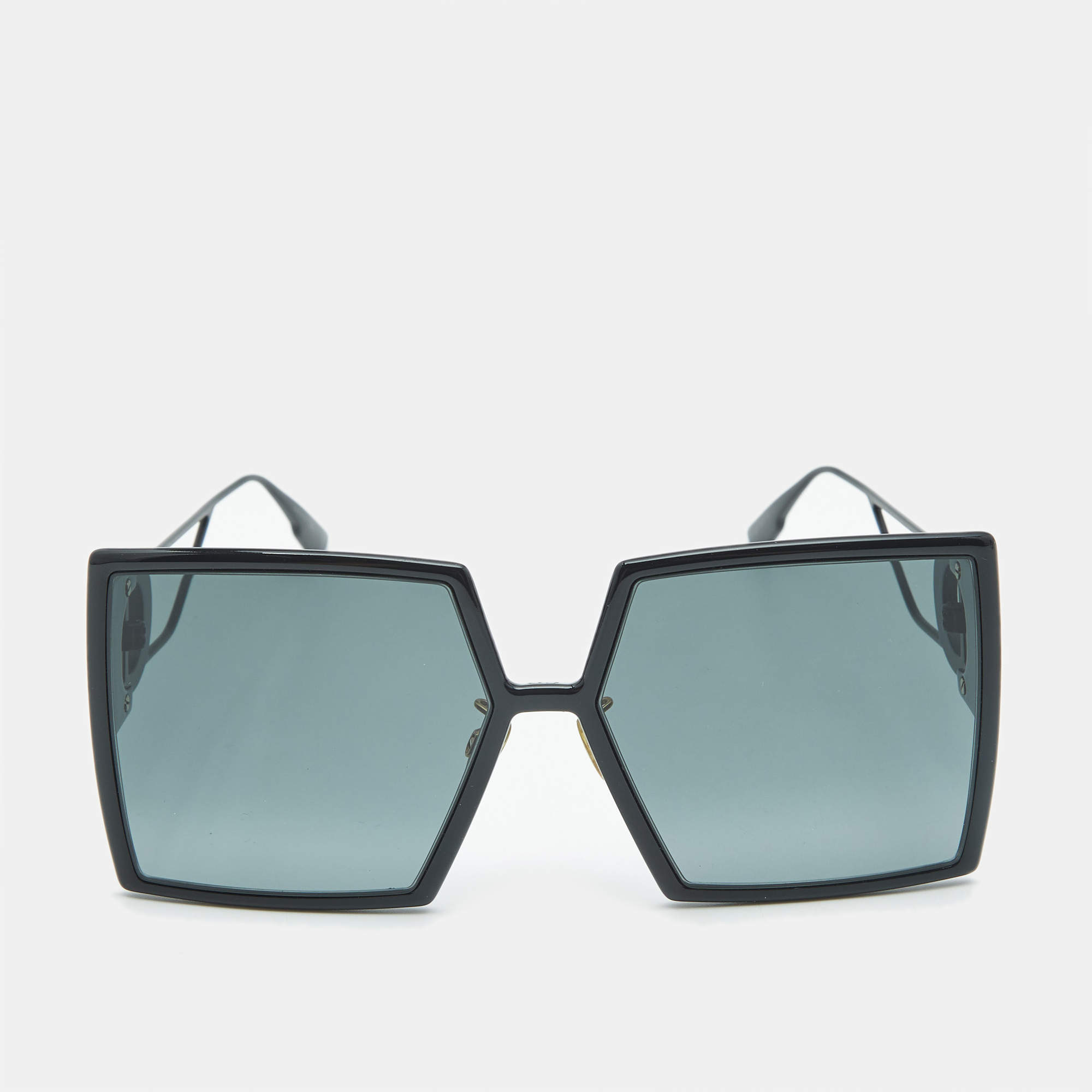 Pre Owned نظارة شمسية ديور 8071I مربعة مونتاني 30 سوداء